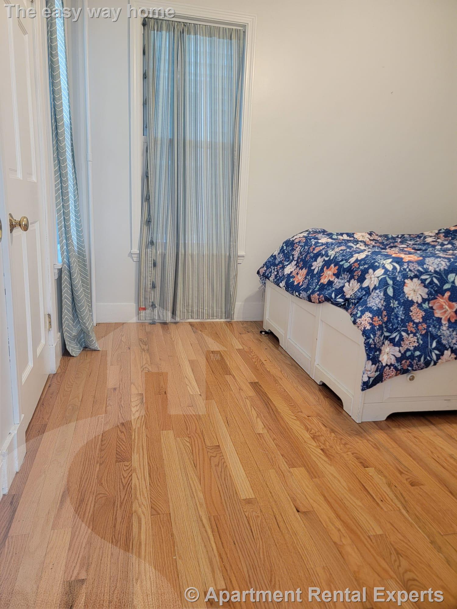 38 Otis St, East Somerville