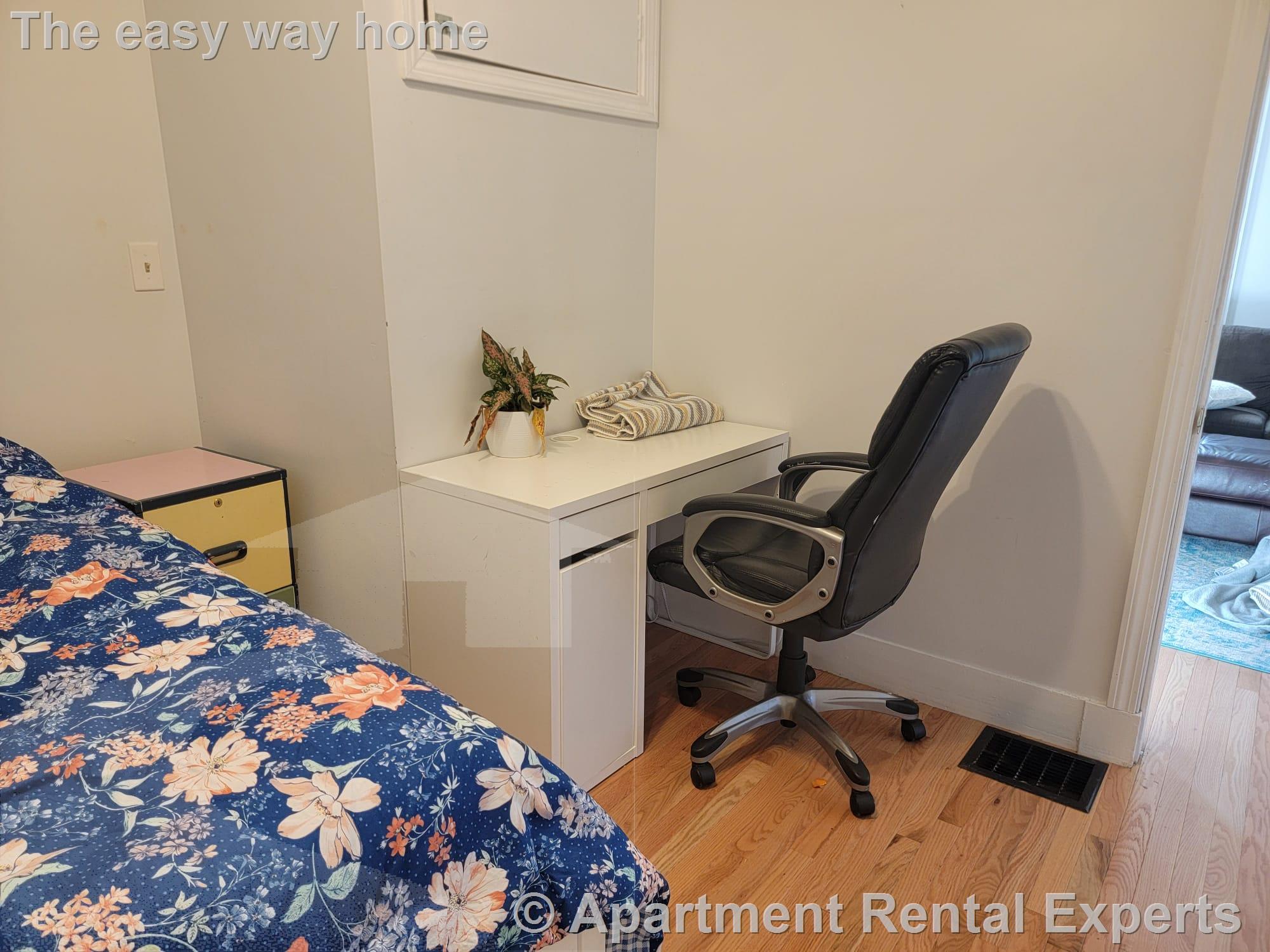 38 Otis St, East Somerville