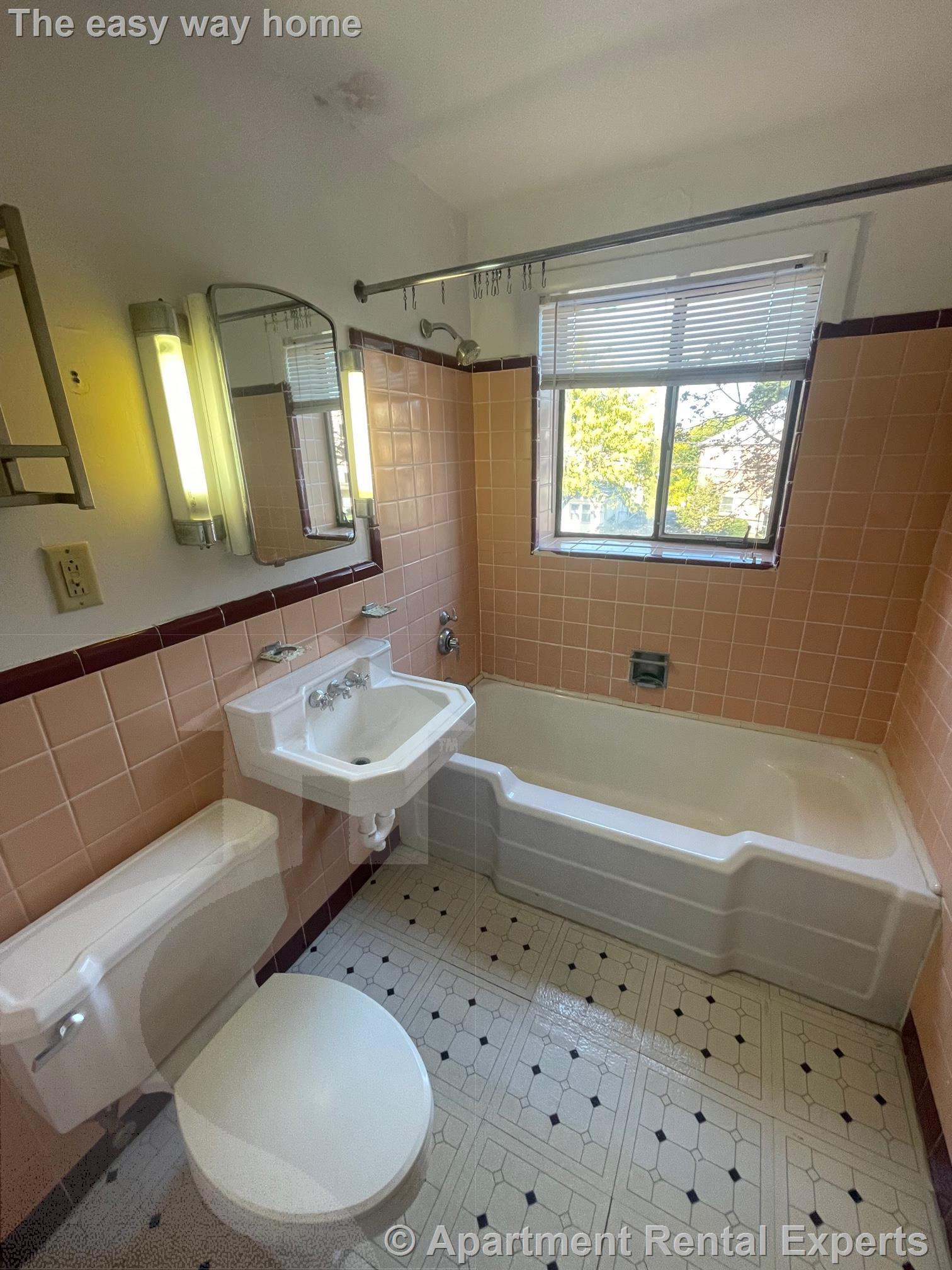 276 Massachusetts Ave, East Arlington