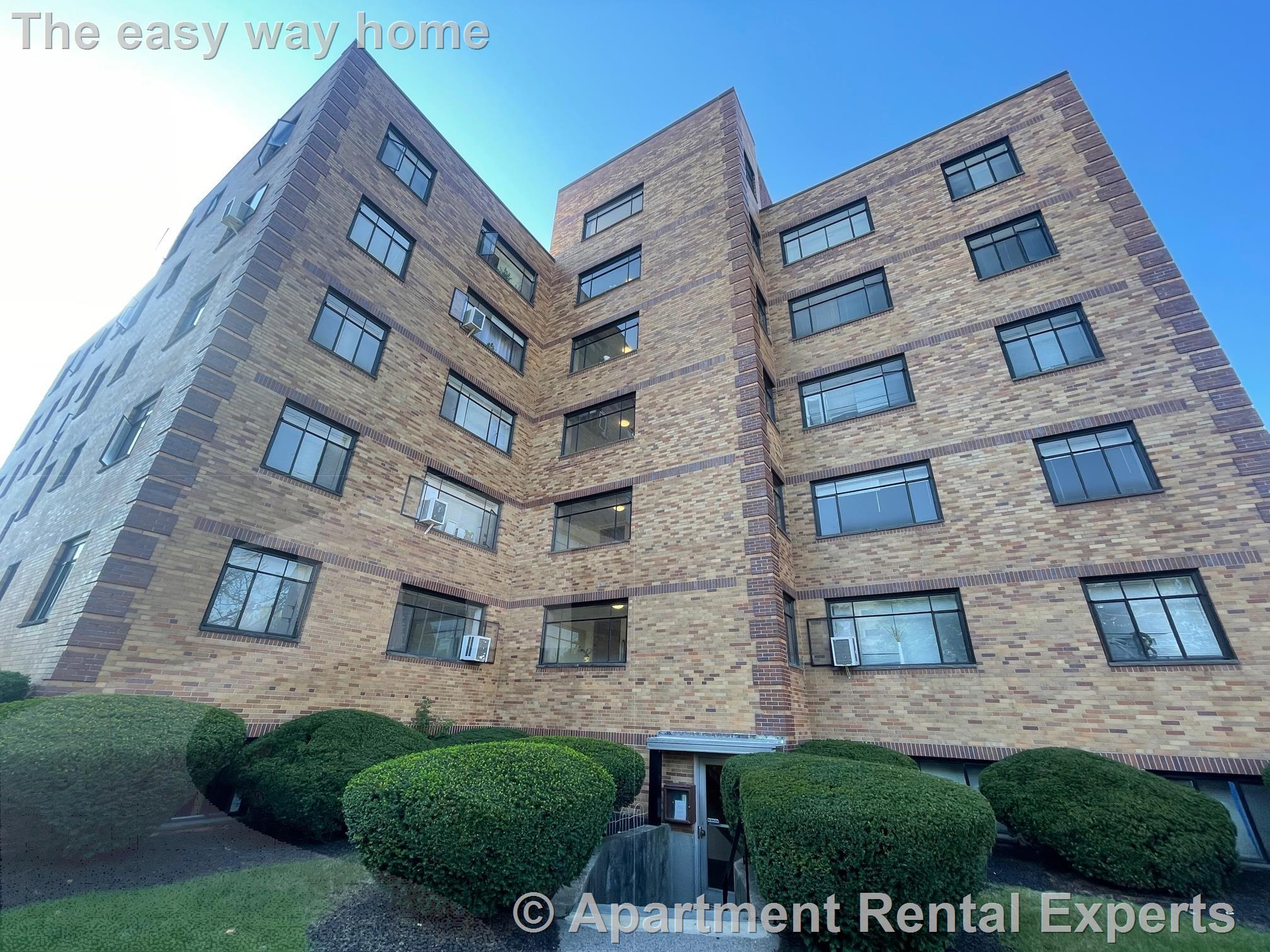 276 Massachusetts Ave, East Arlington