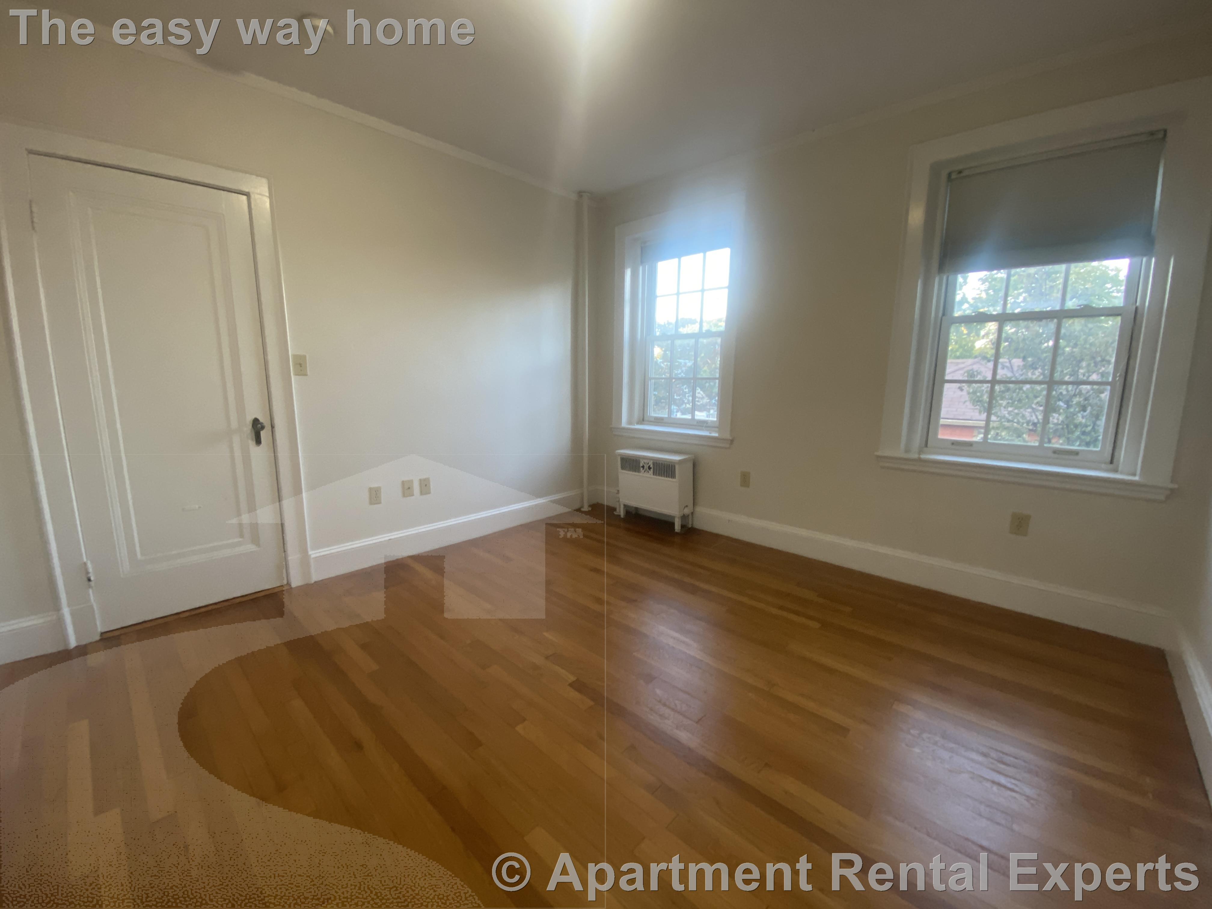 353 Harvard St, Harvard Square