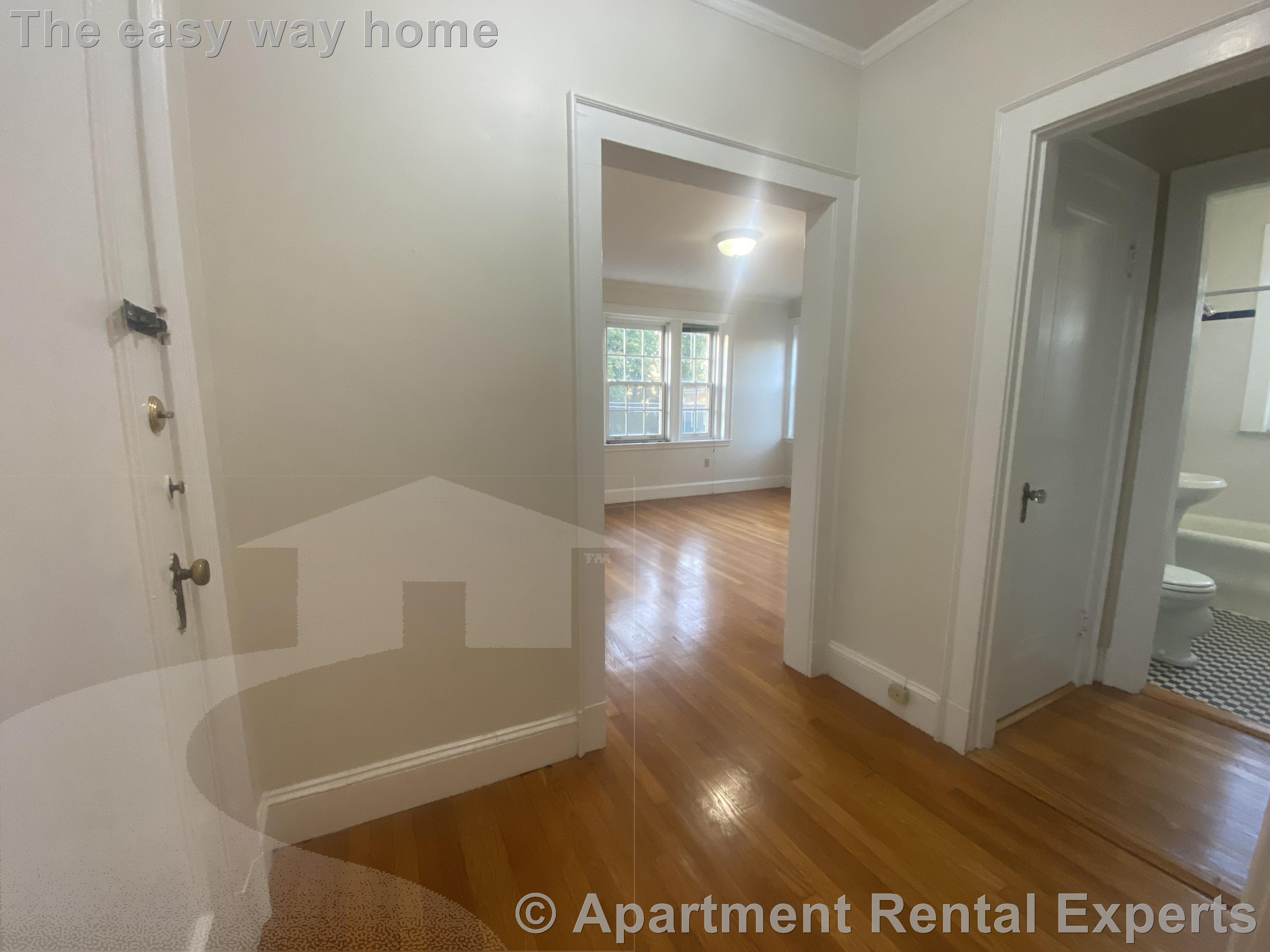 353 Harvard St, Harvard Square