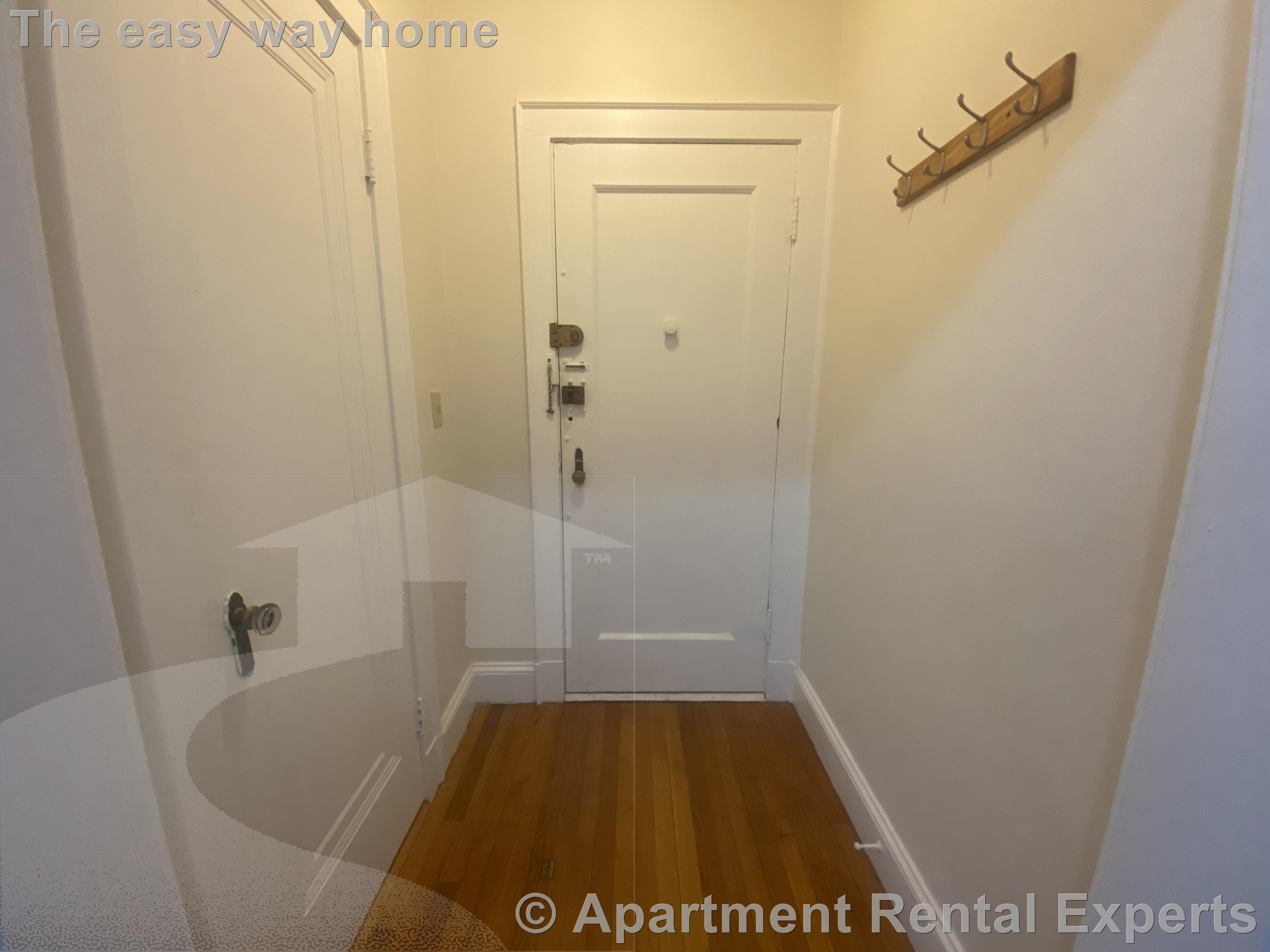 353 Harvard St, Harvard Square