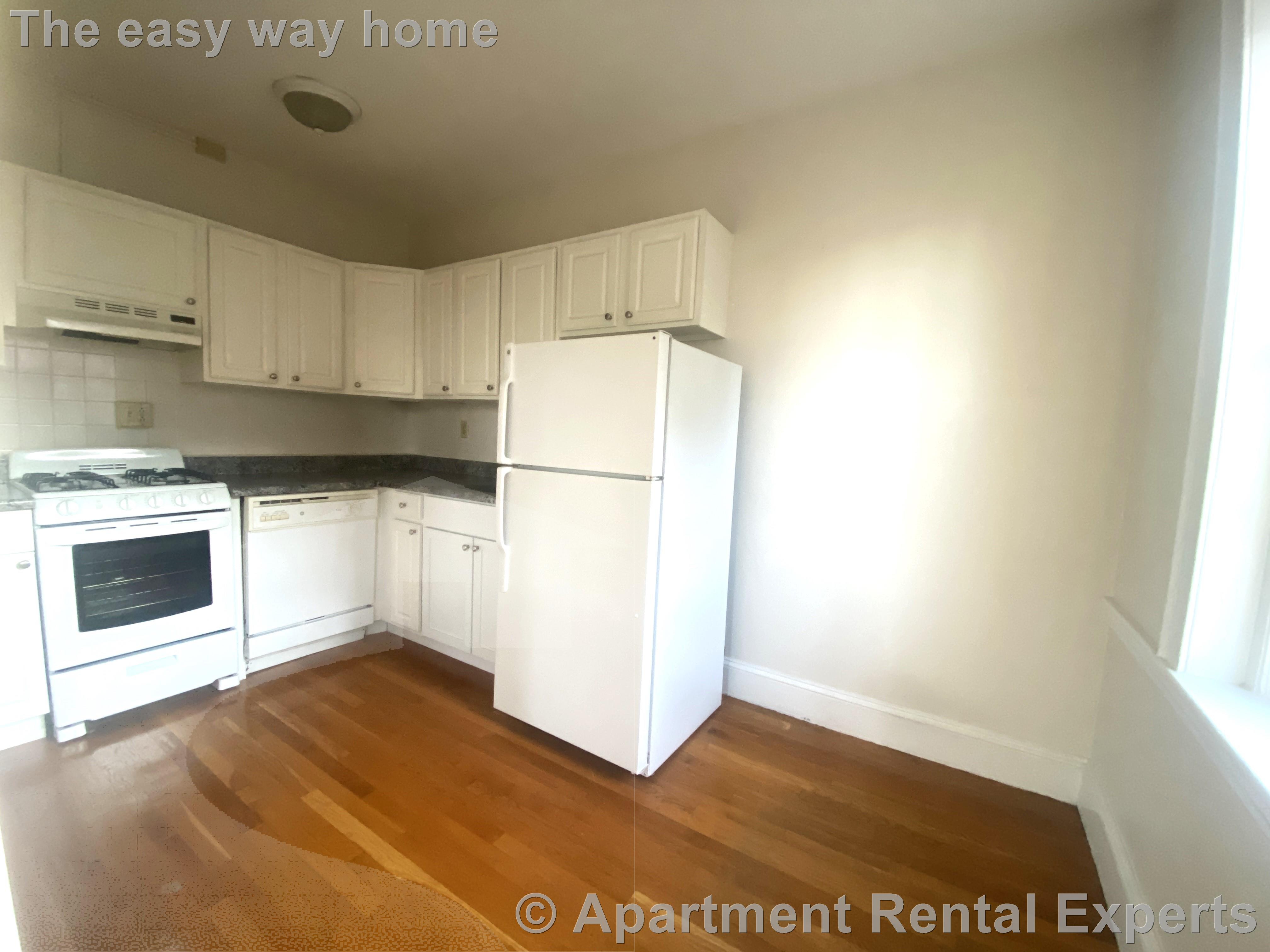 353 Harvard St, Harvard Square