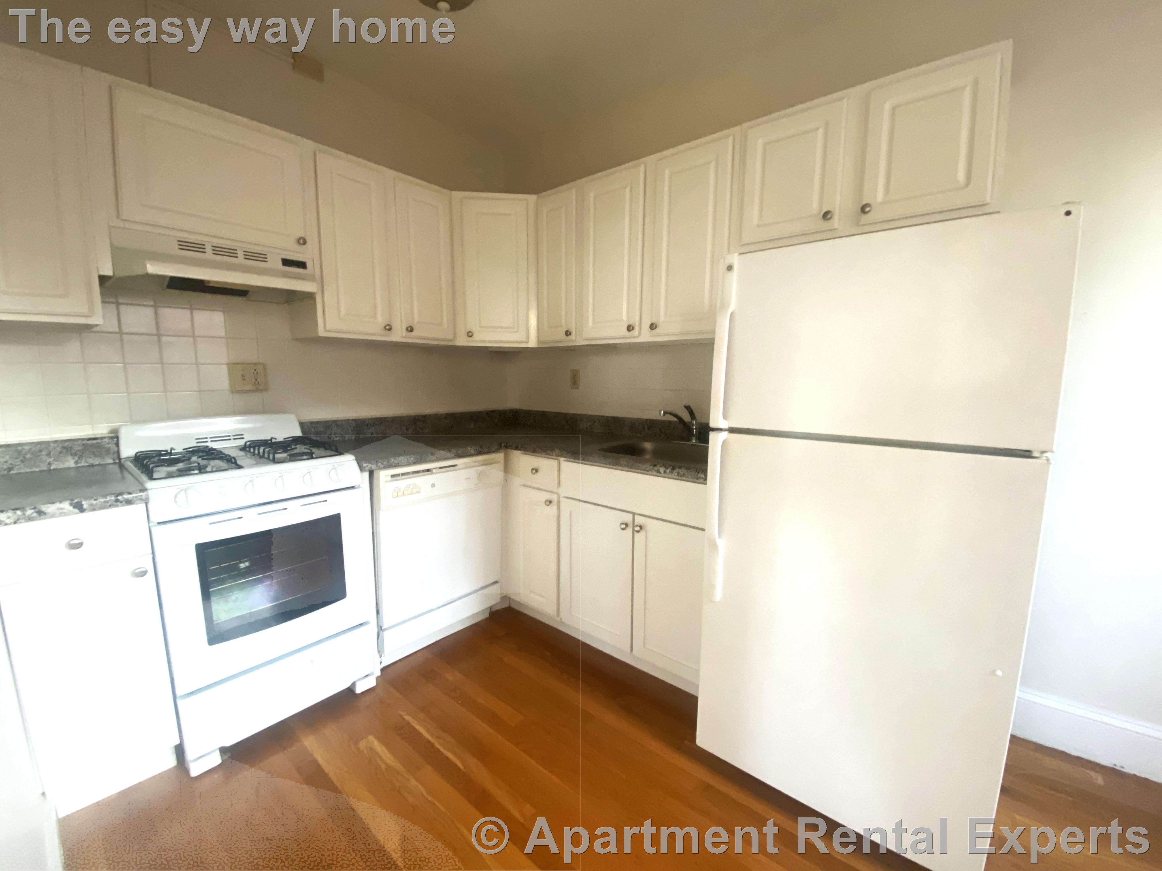 353 Harvard St, Harvard Square