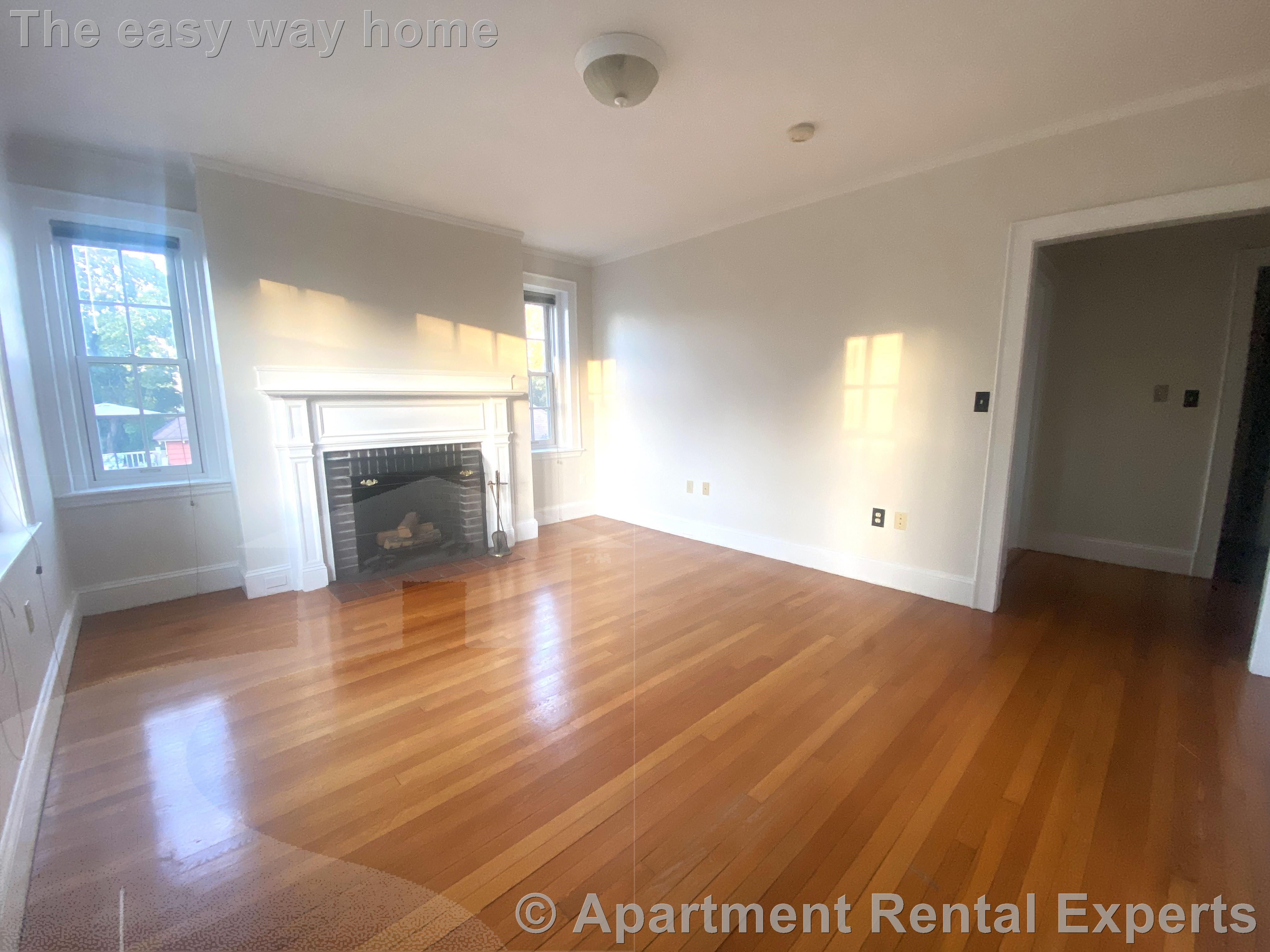 353 Harvard St, Harvard Square