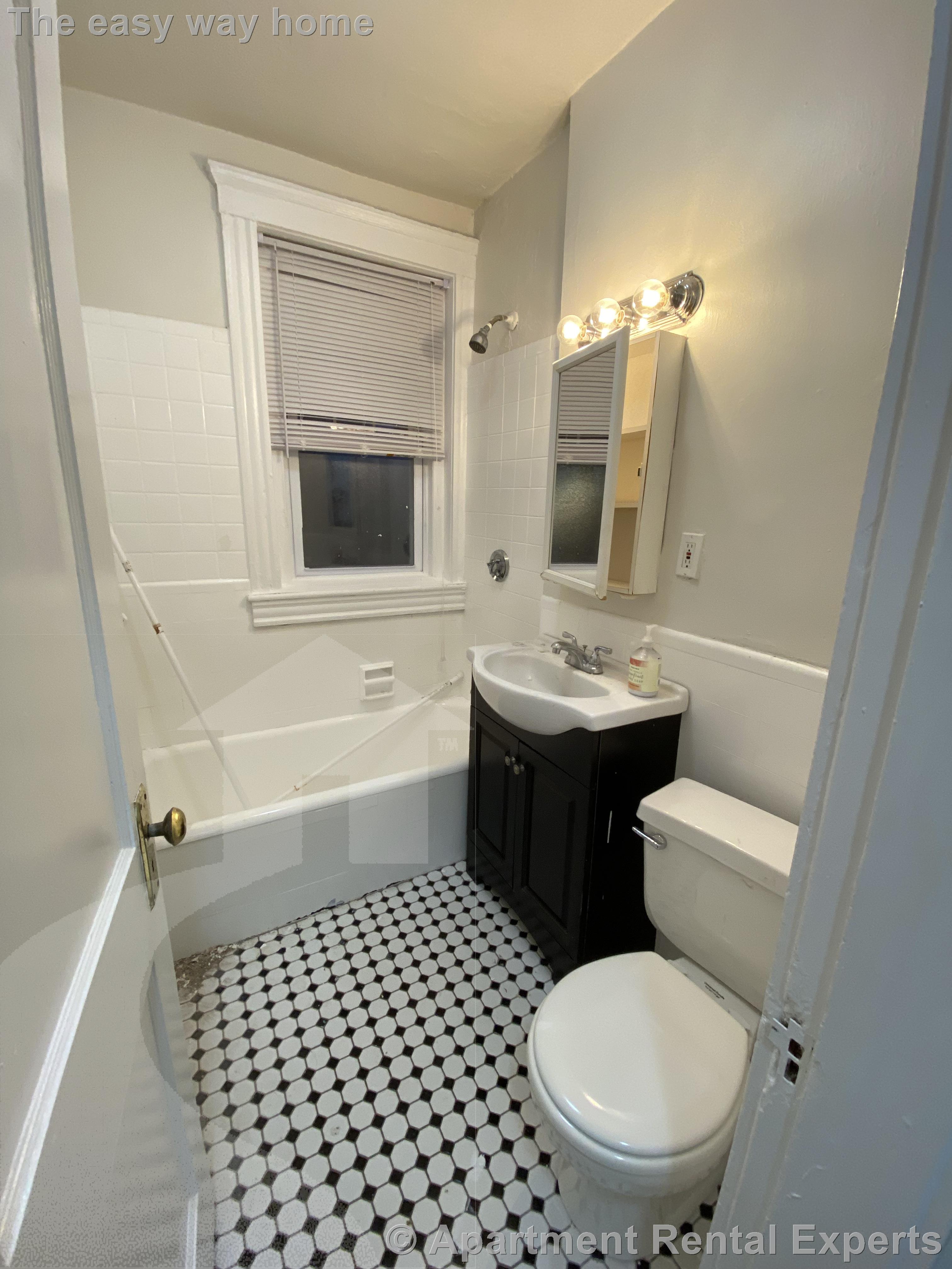 28 Langdon St, Harvard Square