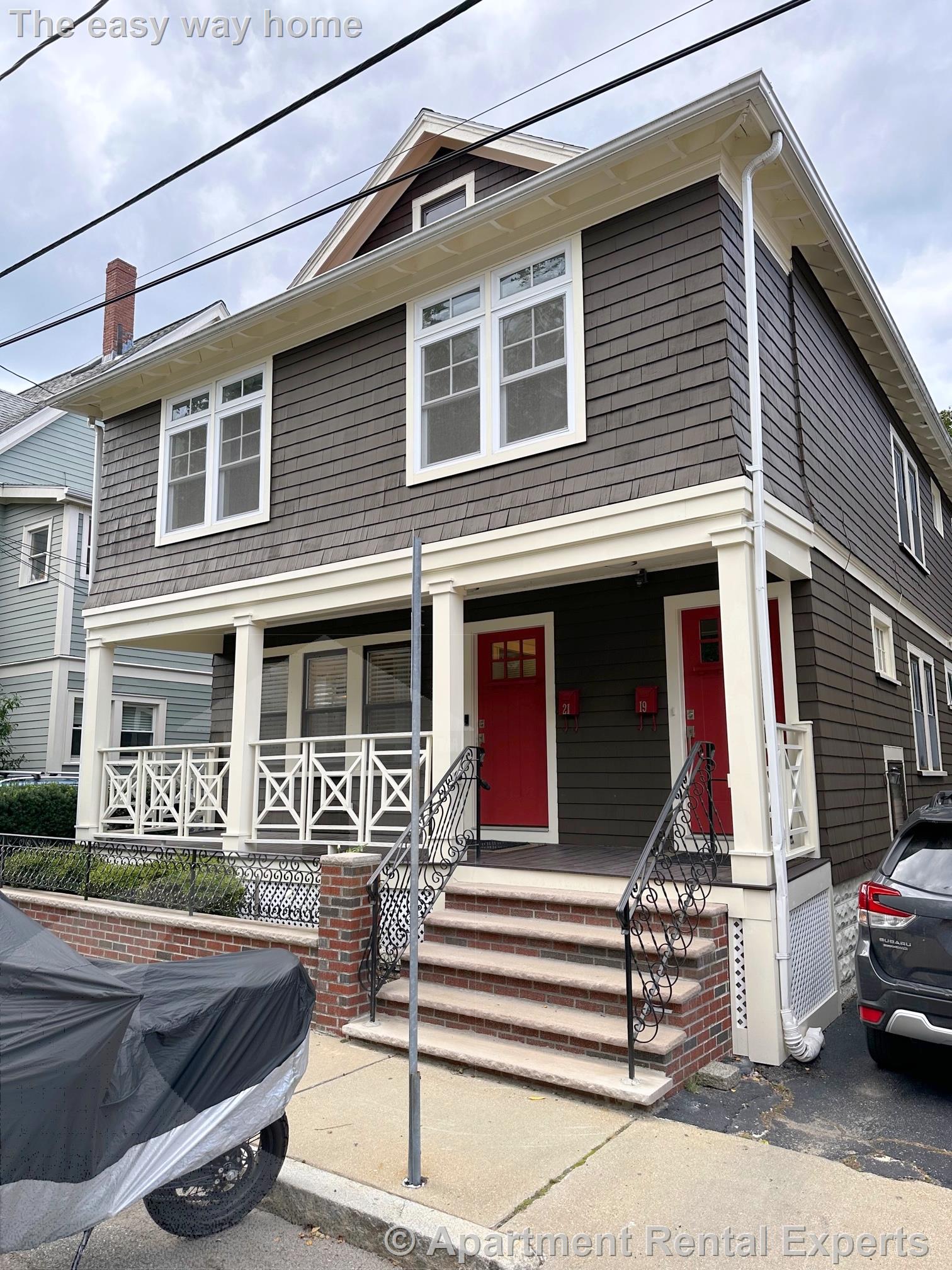19 Whitney Ave, Cambridgeport