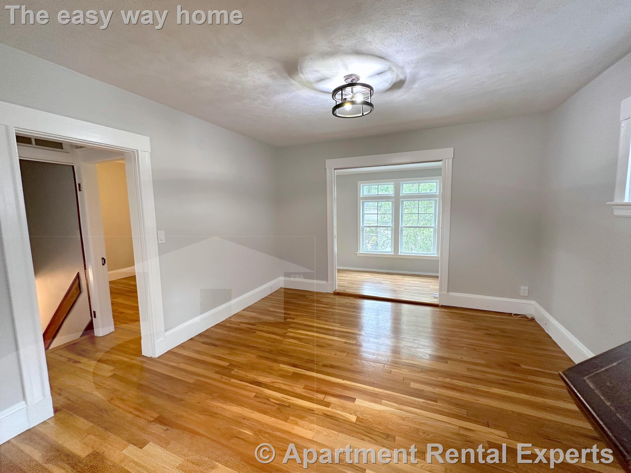 19 Whitney Ave, Cambridgeport