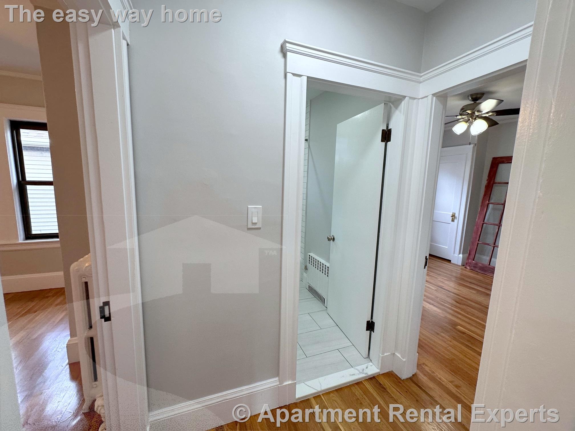 19 Whitney Ave, Cambridgeport