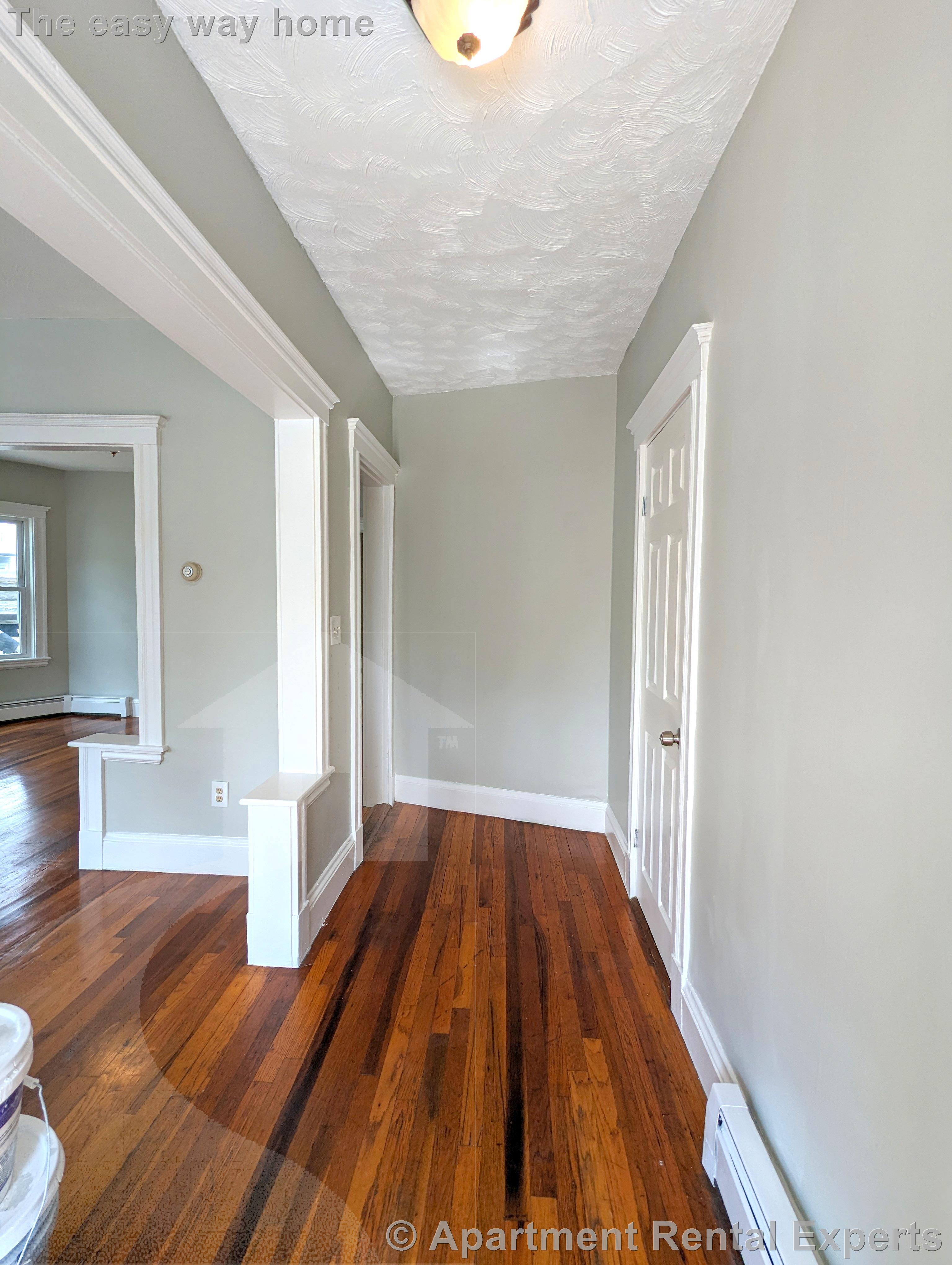 75 Frederick Ave, Tufts