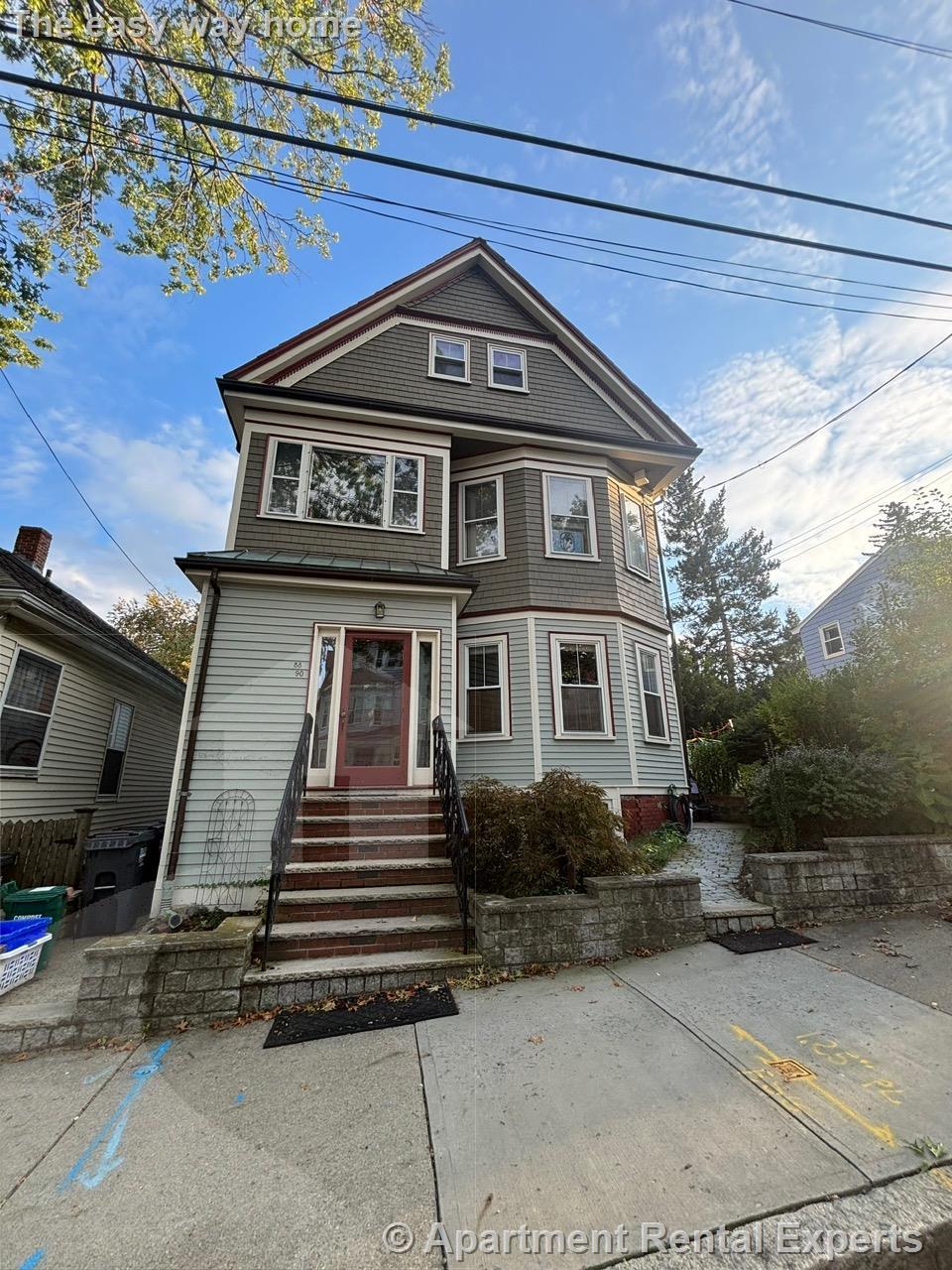 90 Park Ave, Fresh Pond
