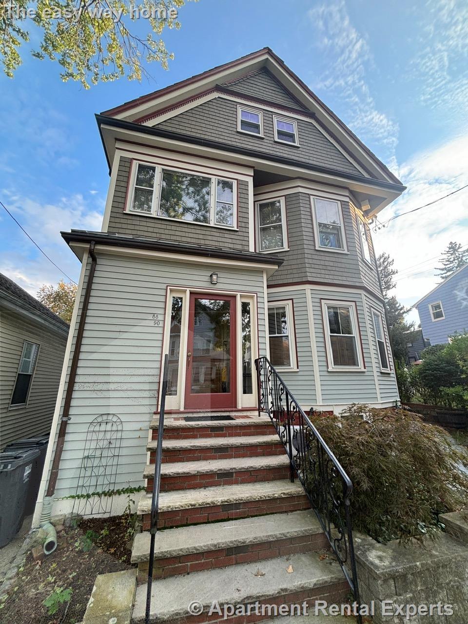 90 Park Ave, Fresh Pond