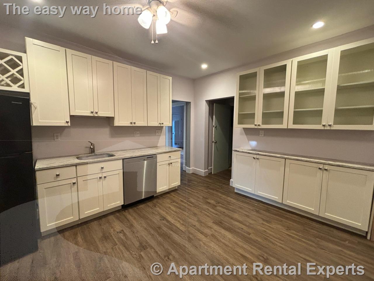 90 Park Ave, Fresh Pond