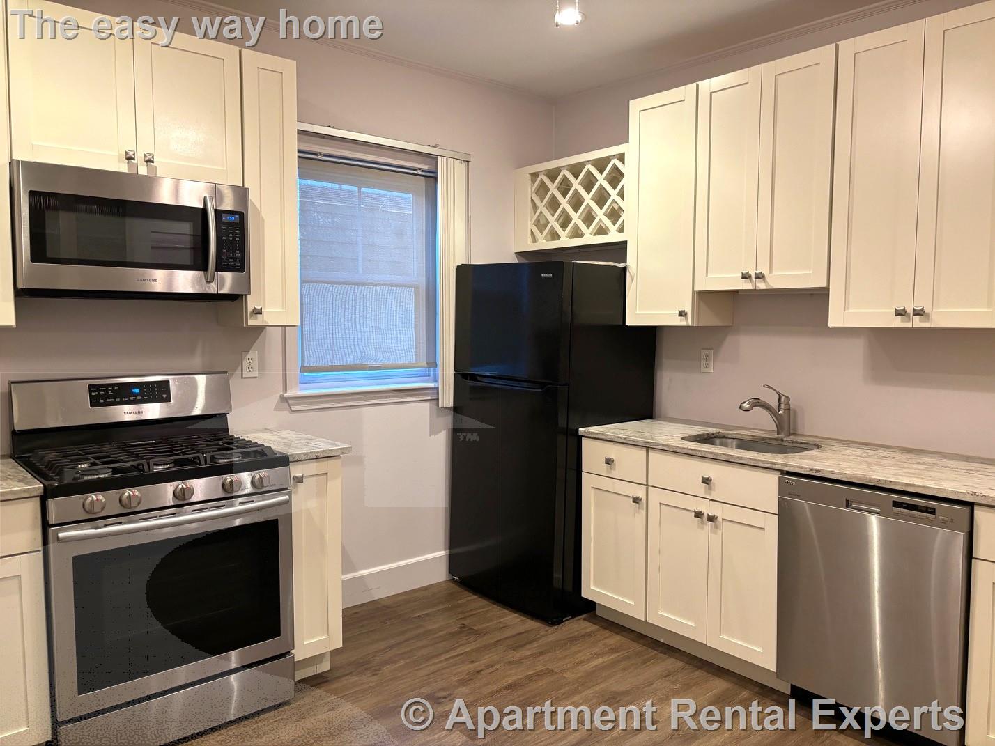 90 Park Ave, Fresh Pond