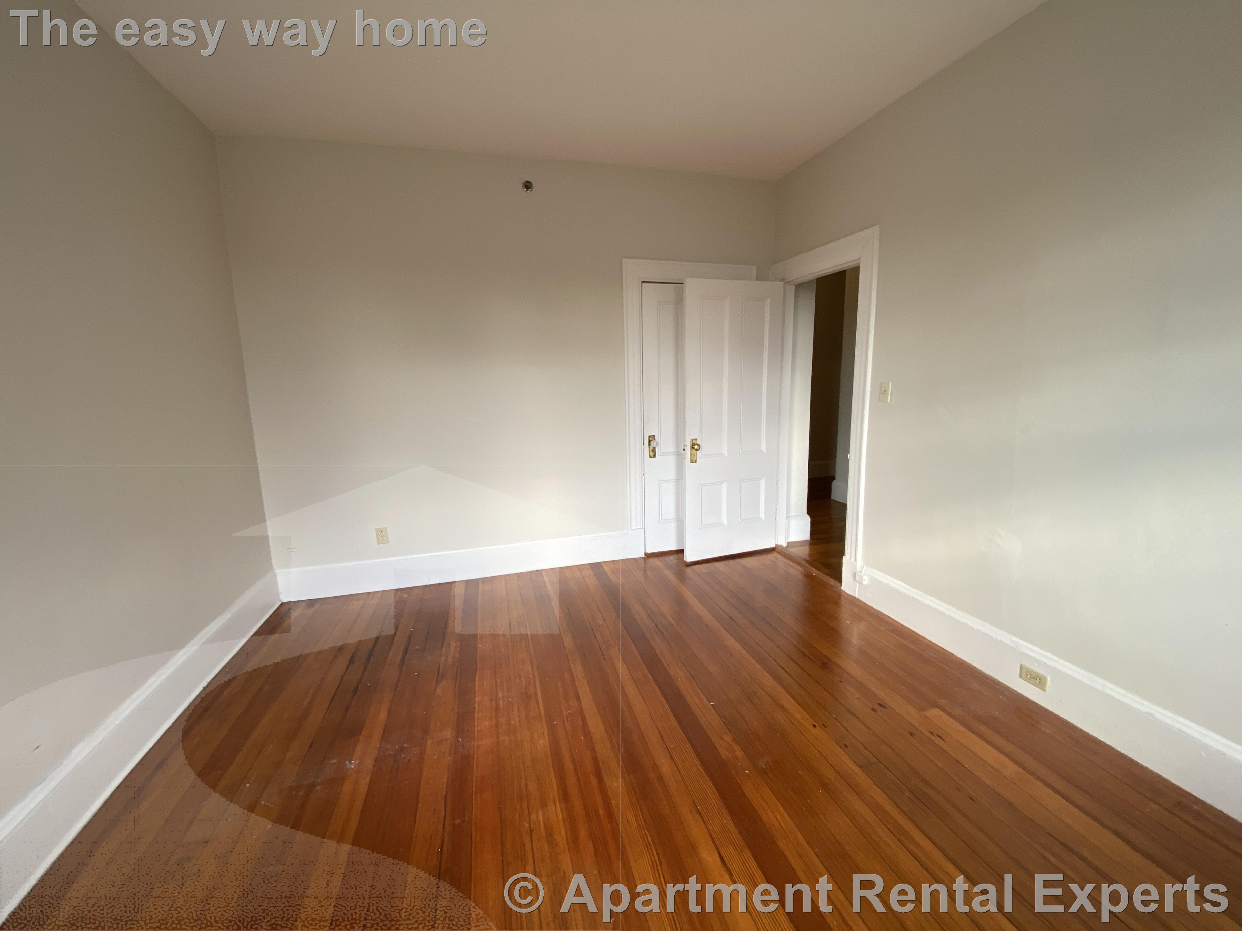 1010 Massachusetts Ave, Harvard Square