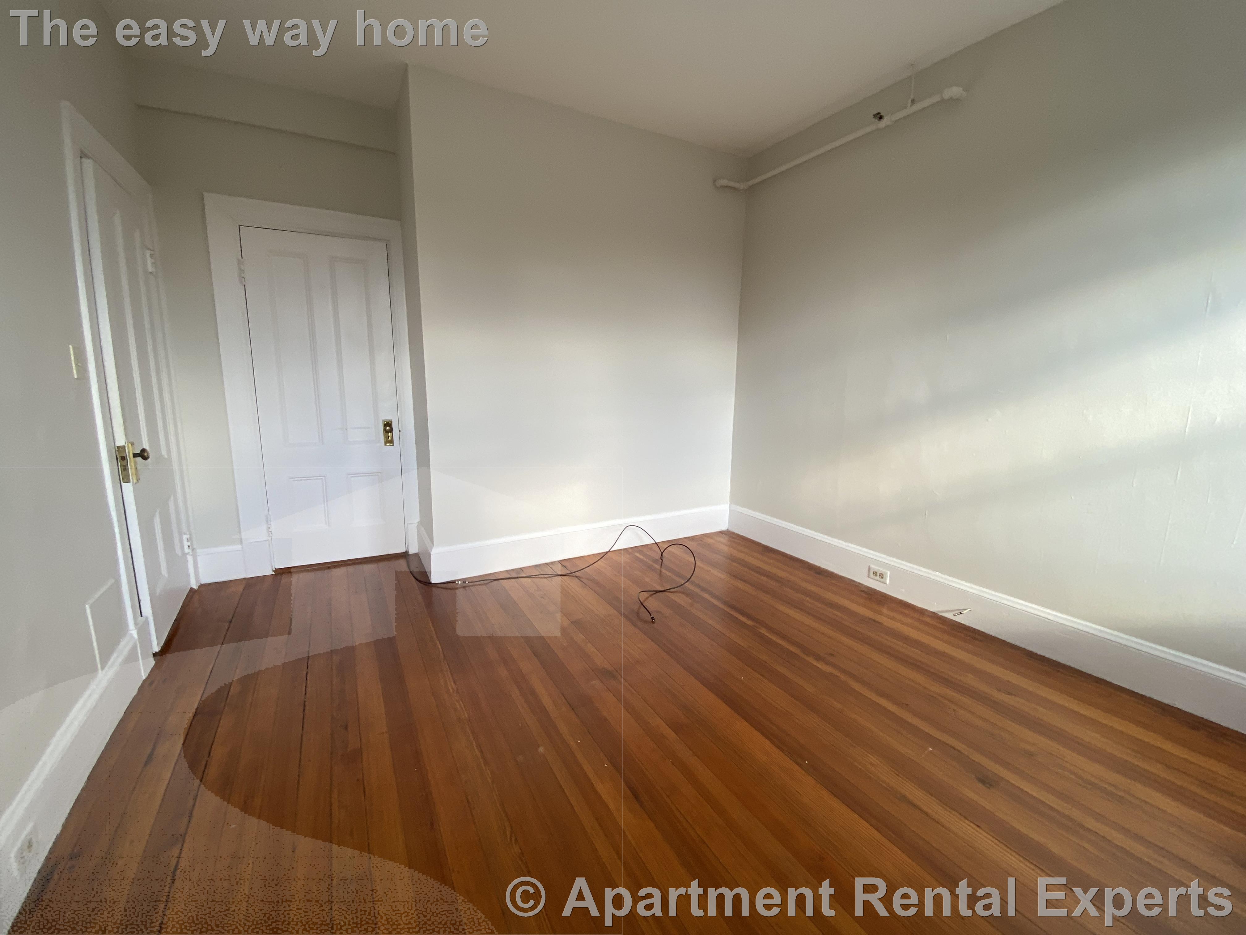 1010 Massachusetts Ave, Harvard Square