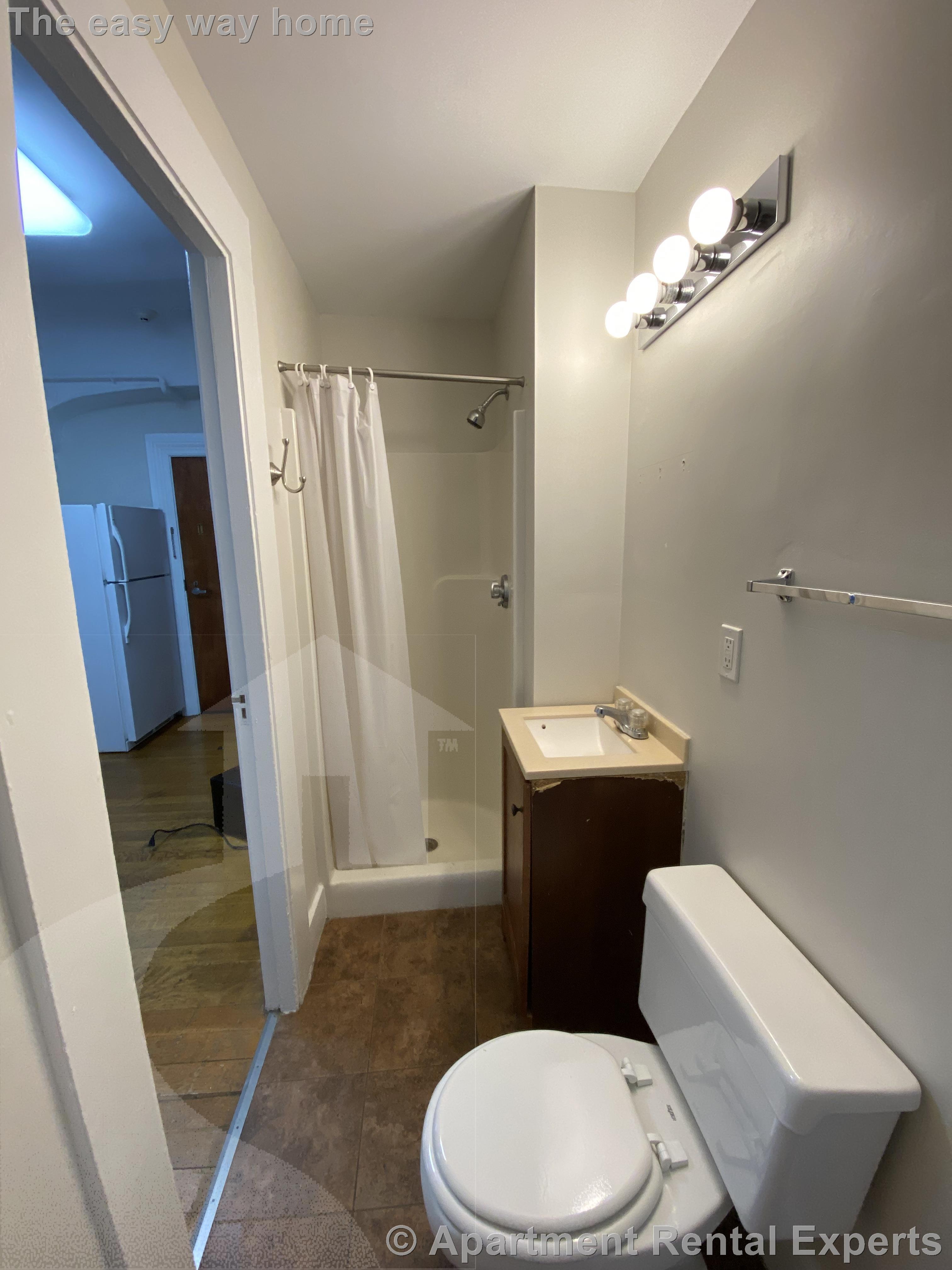 1039 Massachusetts Ave, Harvard Square