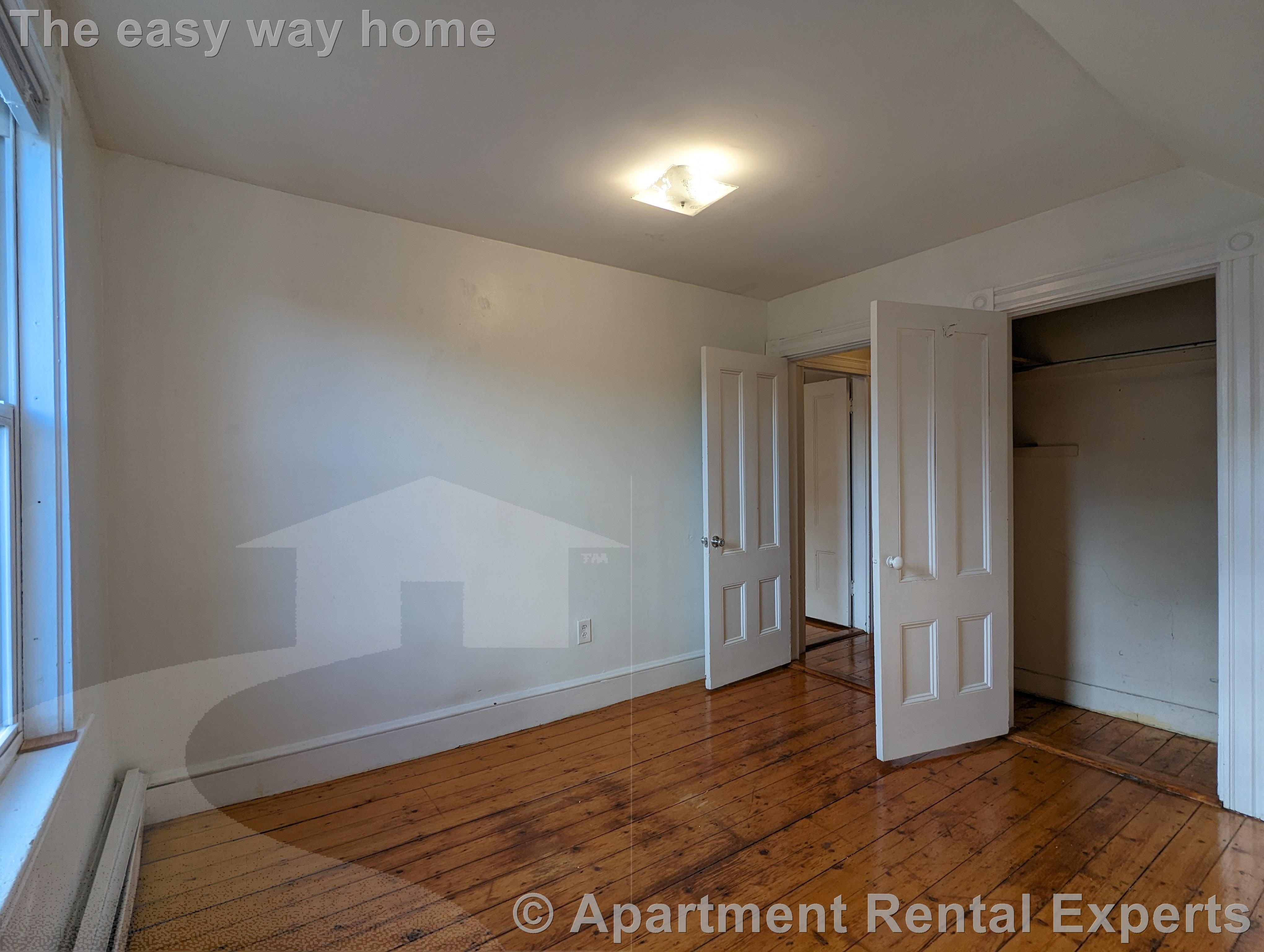 77 Orchard St, Tufts