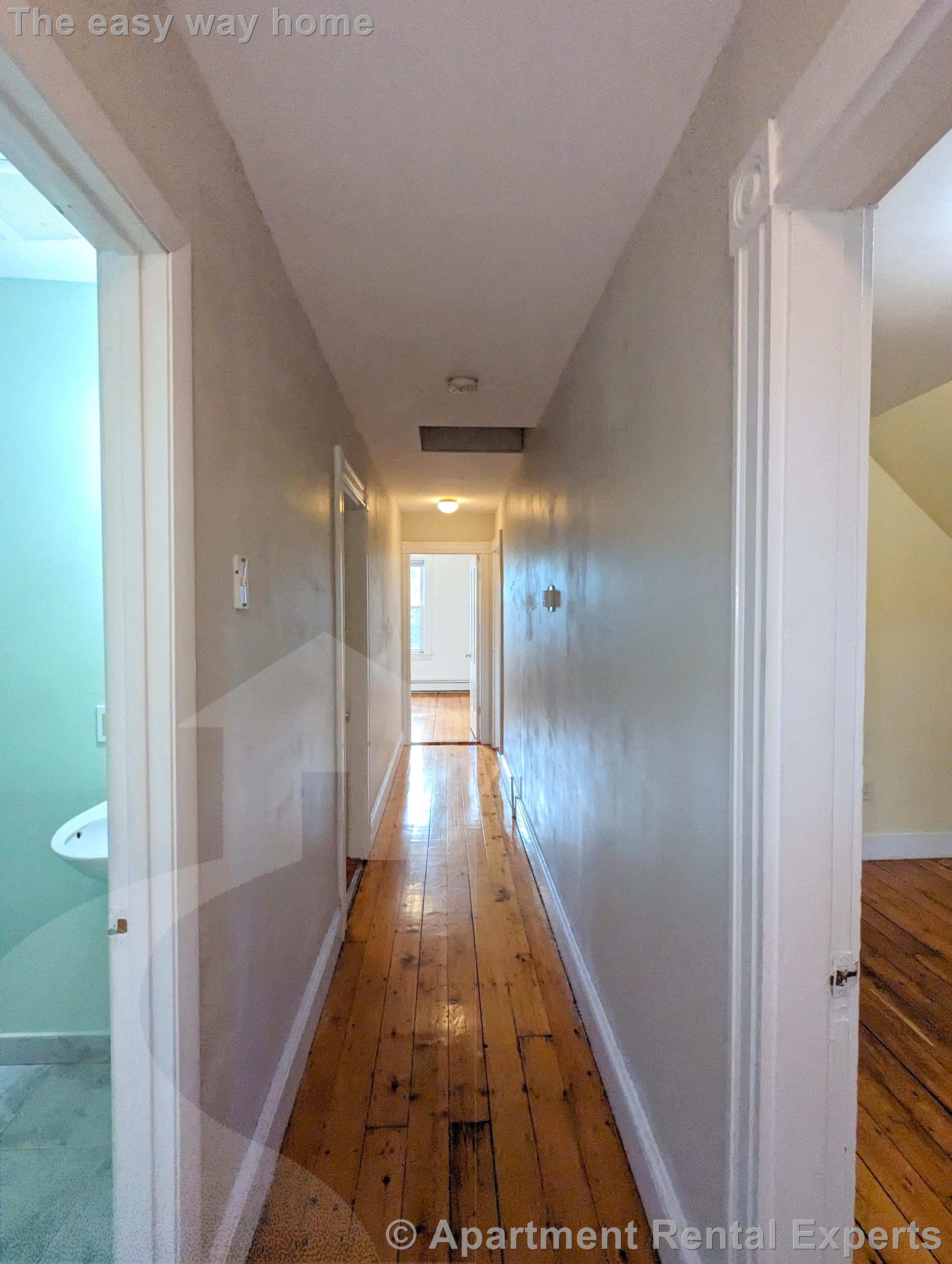 77 Orchard St, Tufts