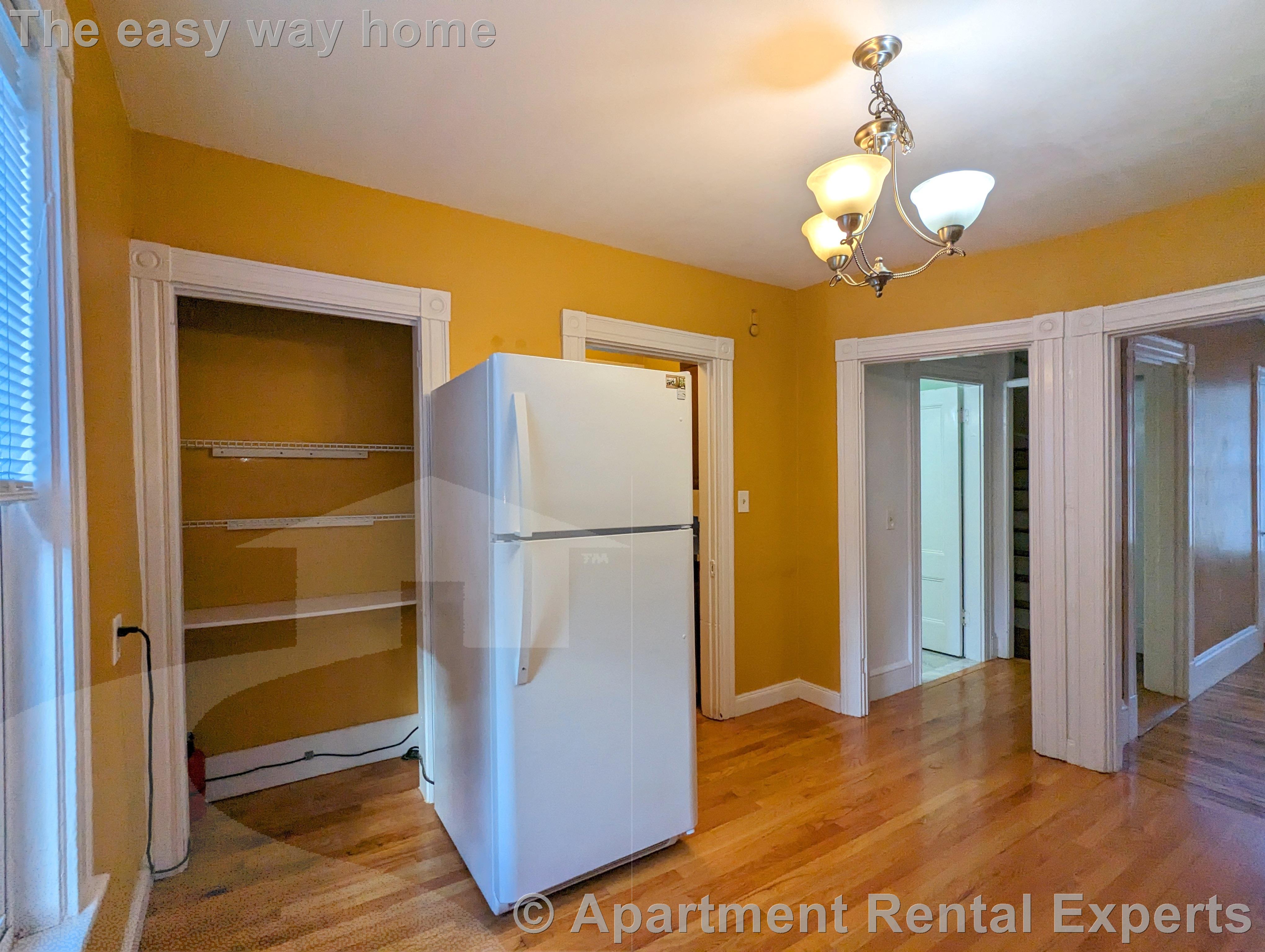 77 Orchard St, Tufts