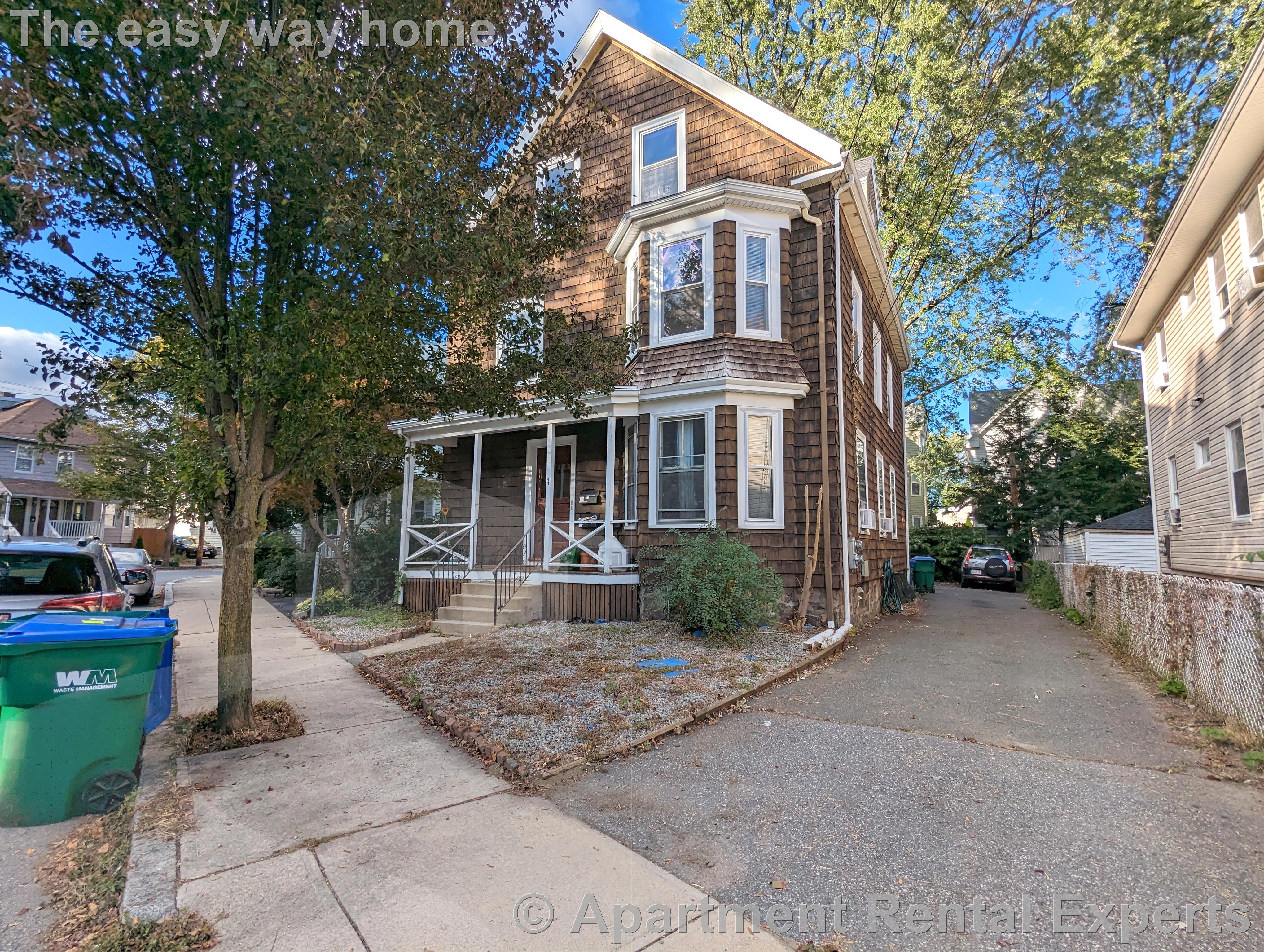 77 Orchard St, Tufts