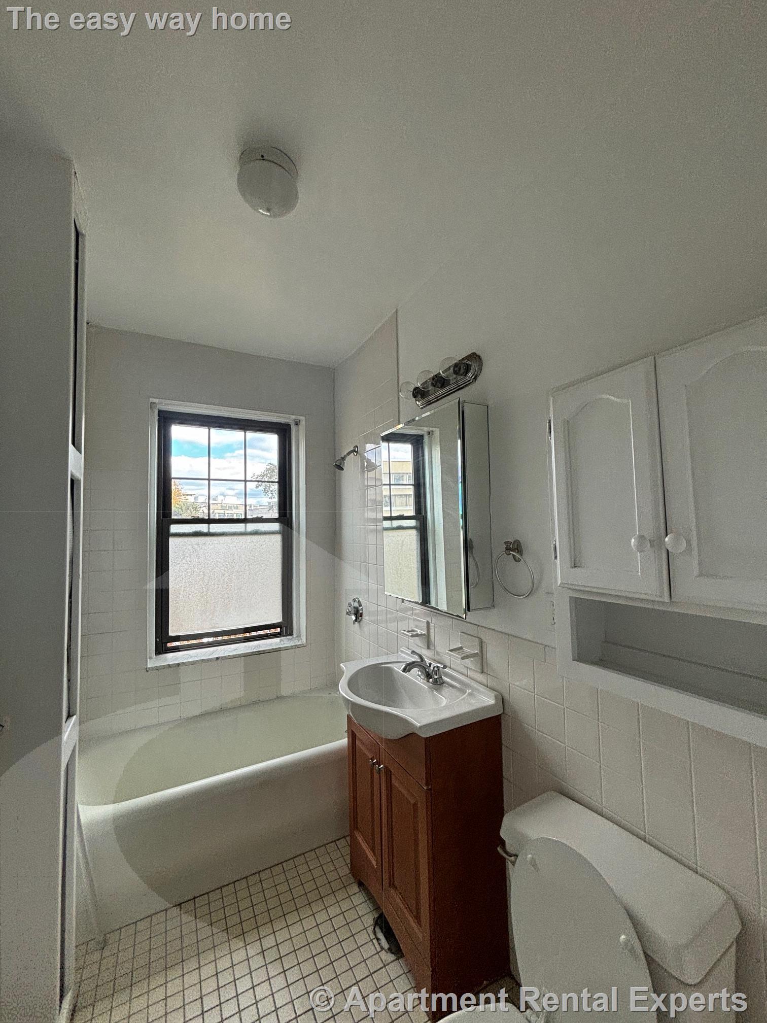 1558 Massachusetts Ave, Harvard Square