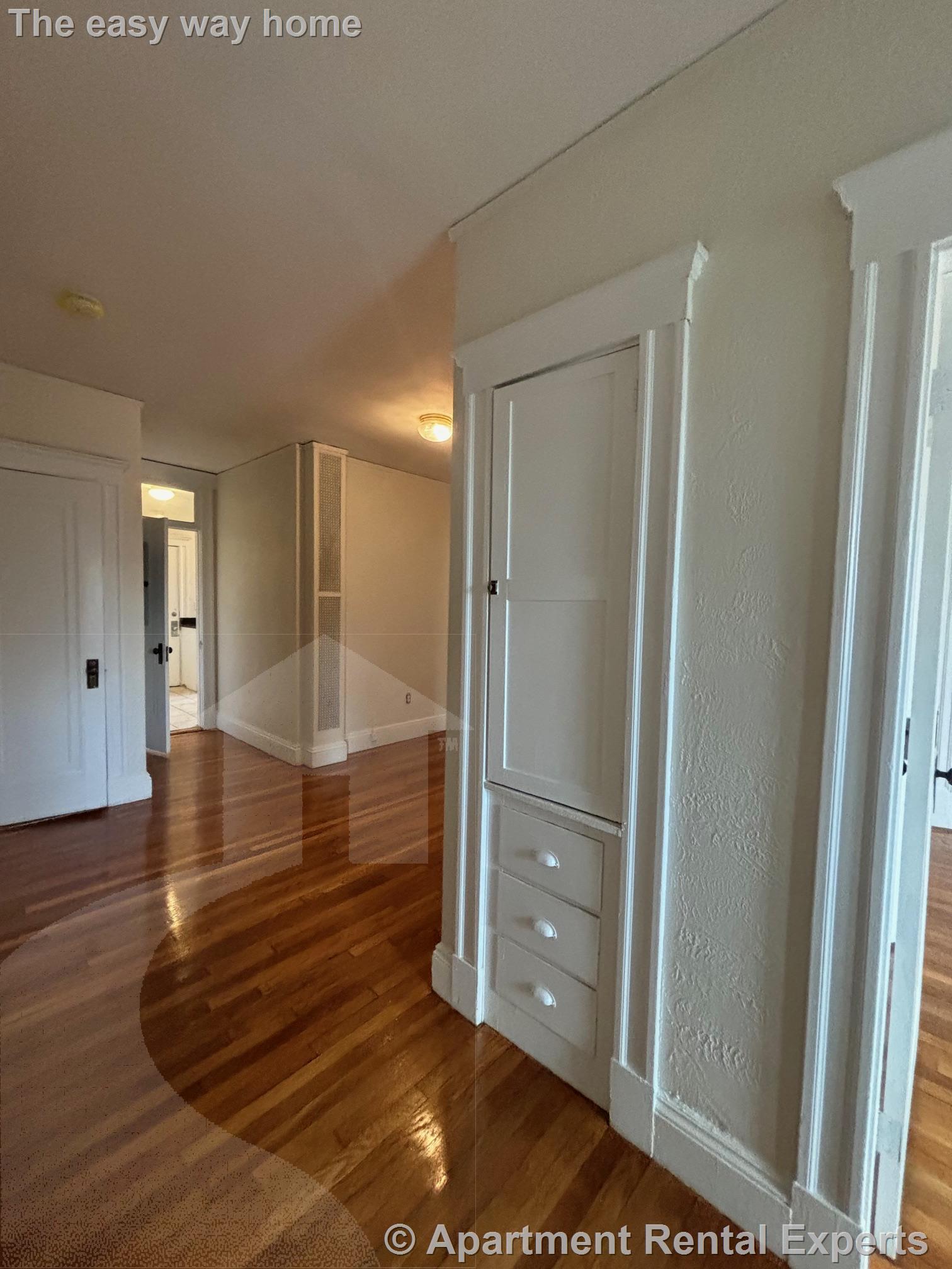 1558 Massachusetts Ave, Harvard Square