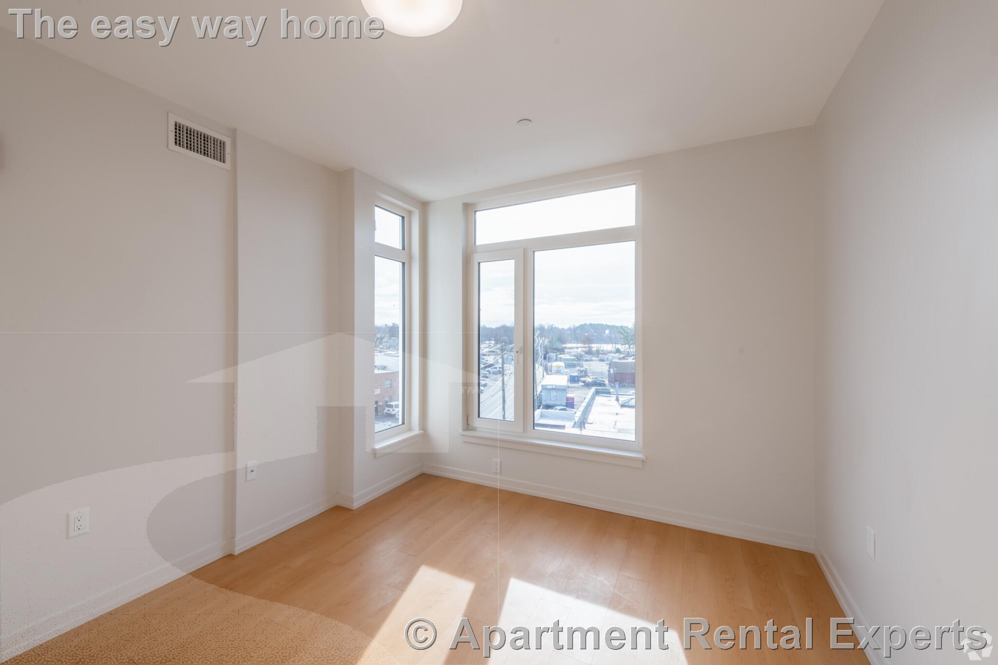 77 New St, Fresh Pond