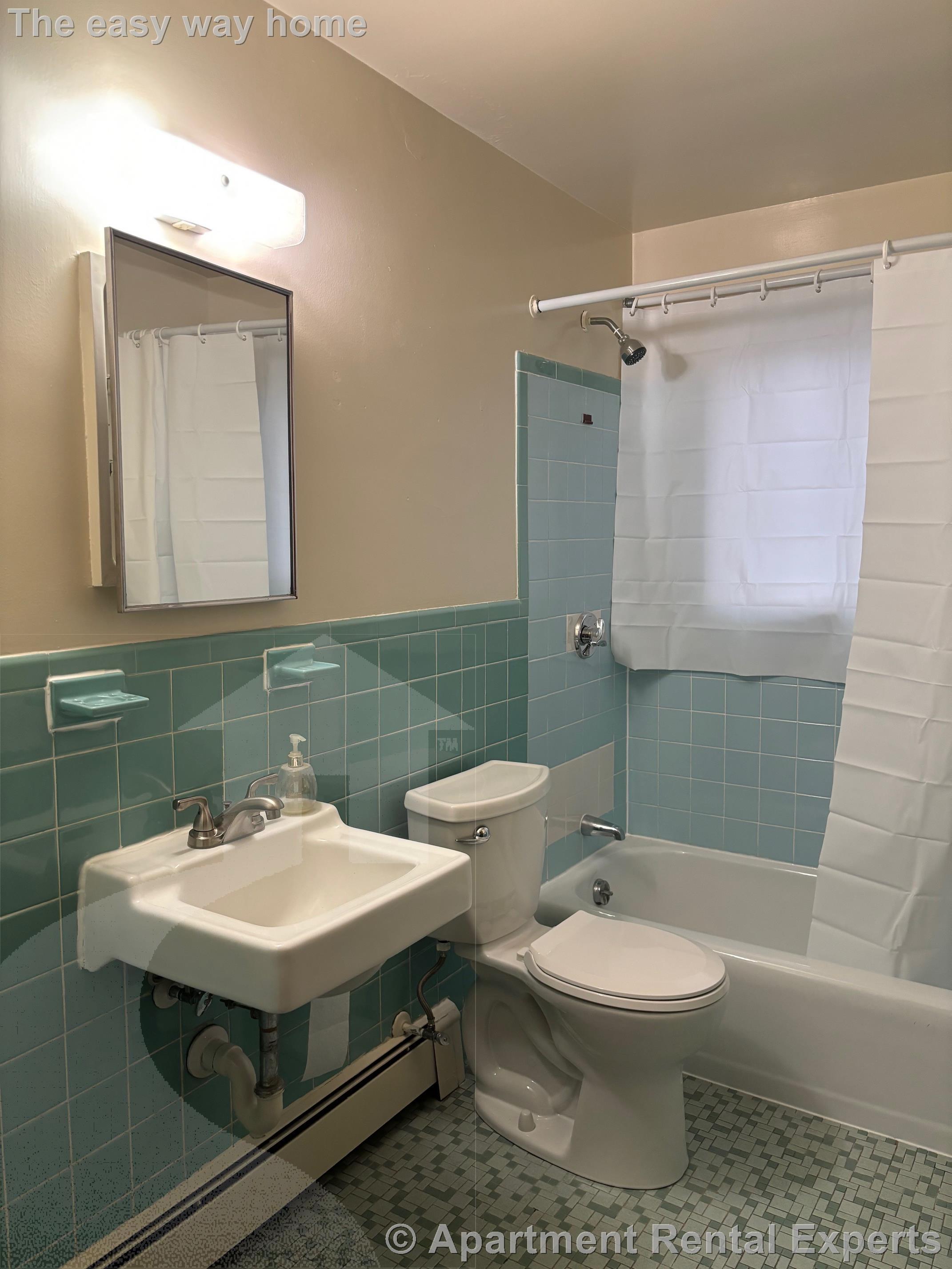 109 Oxford St, East Arlington