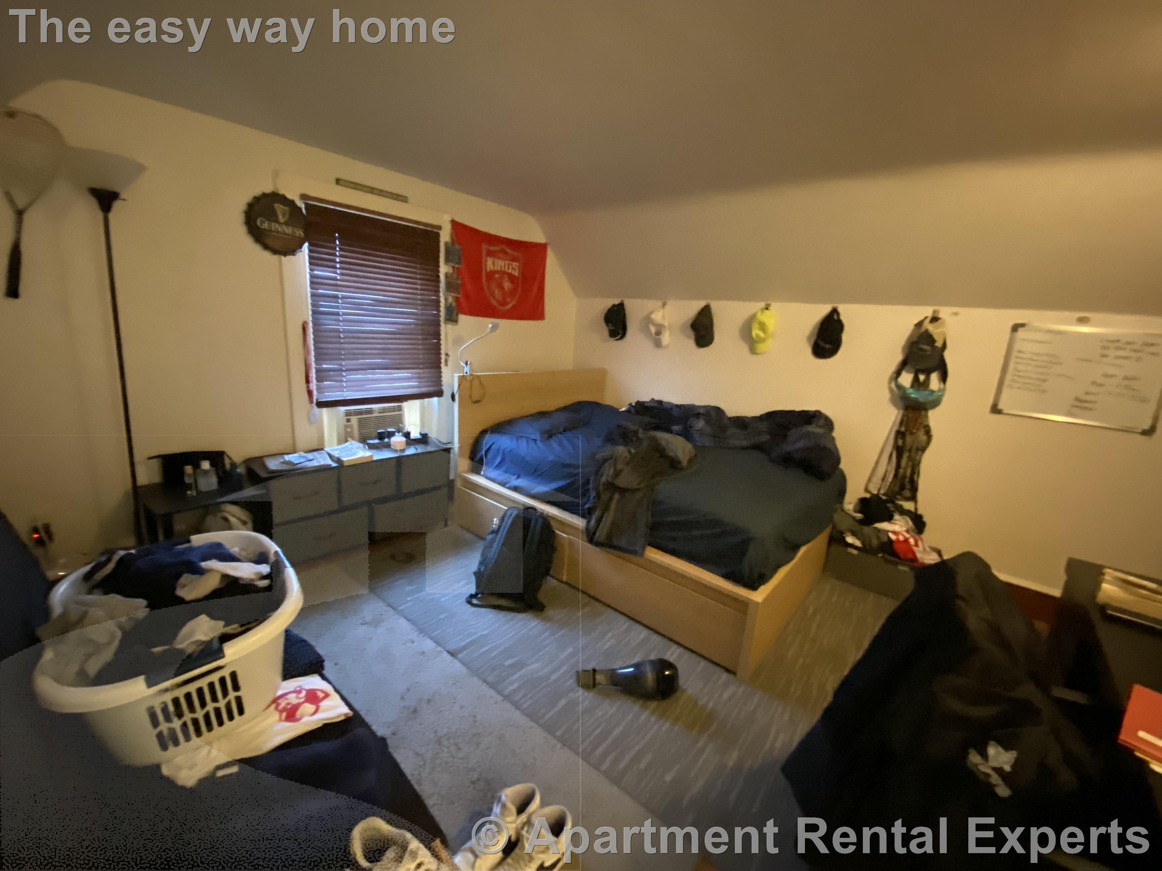 15 Curtis Ave, Tufts