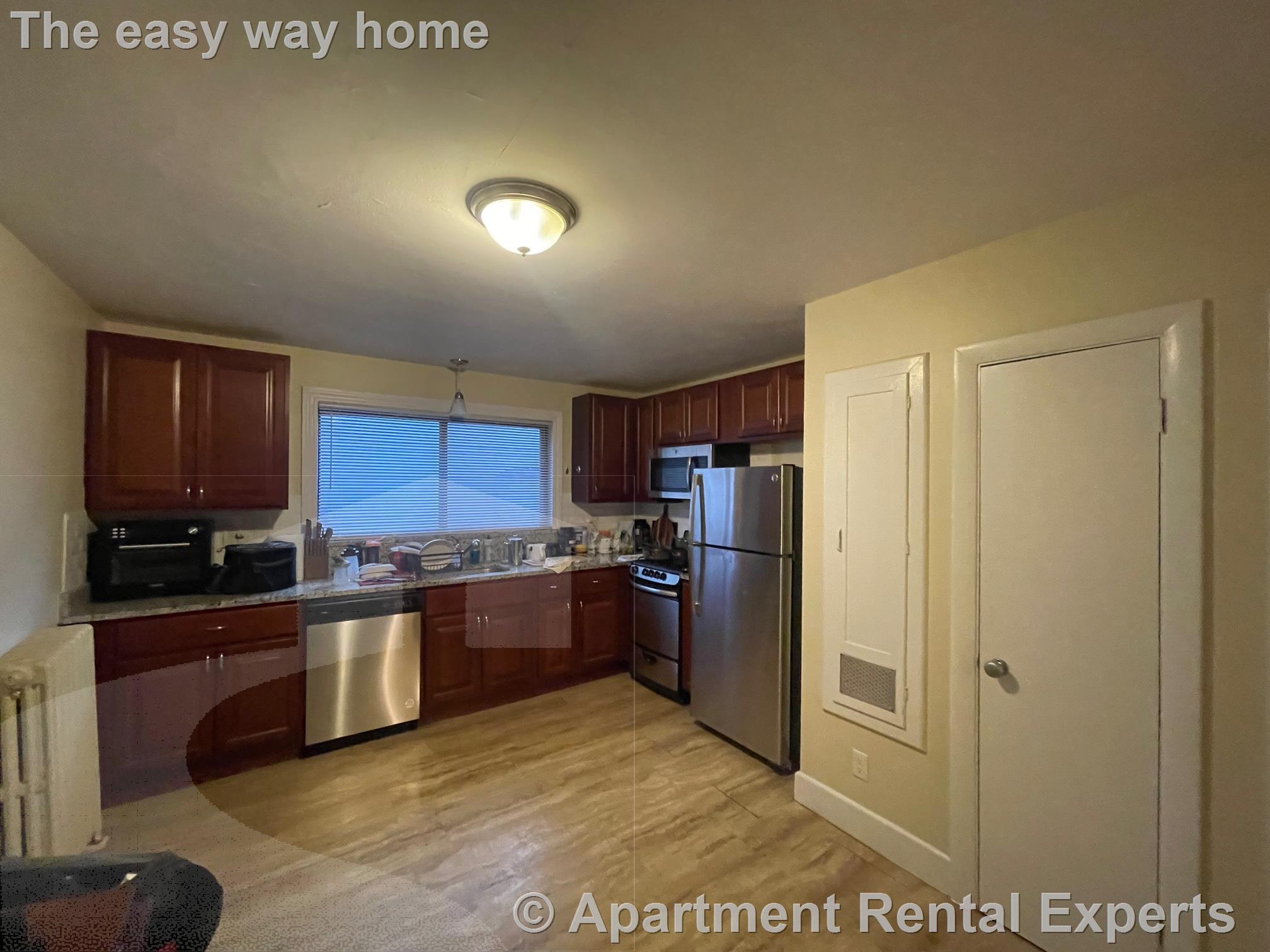 48 Bishop Allen Dr, Central Square