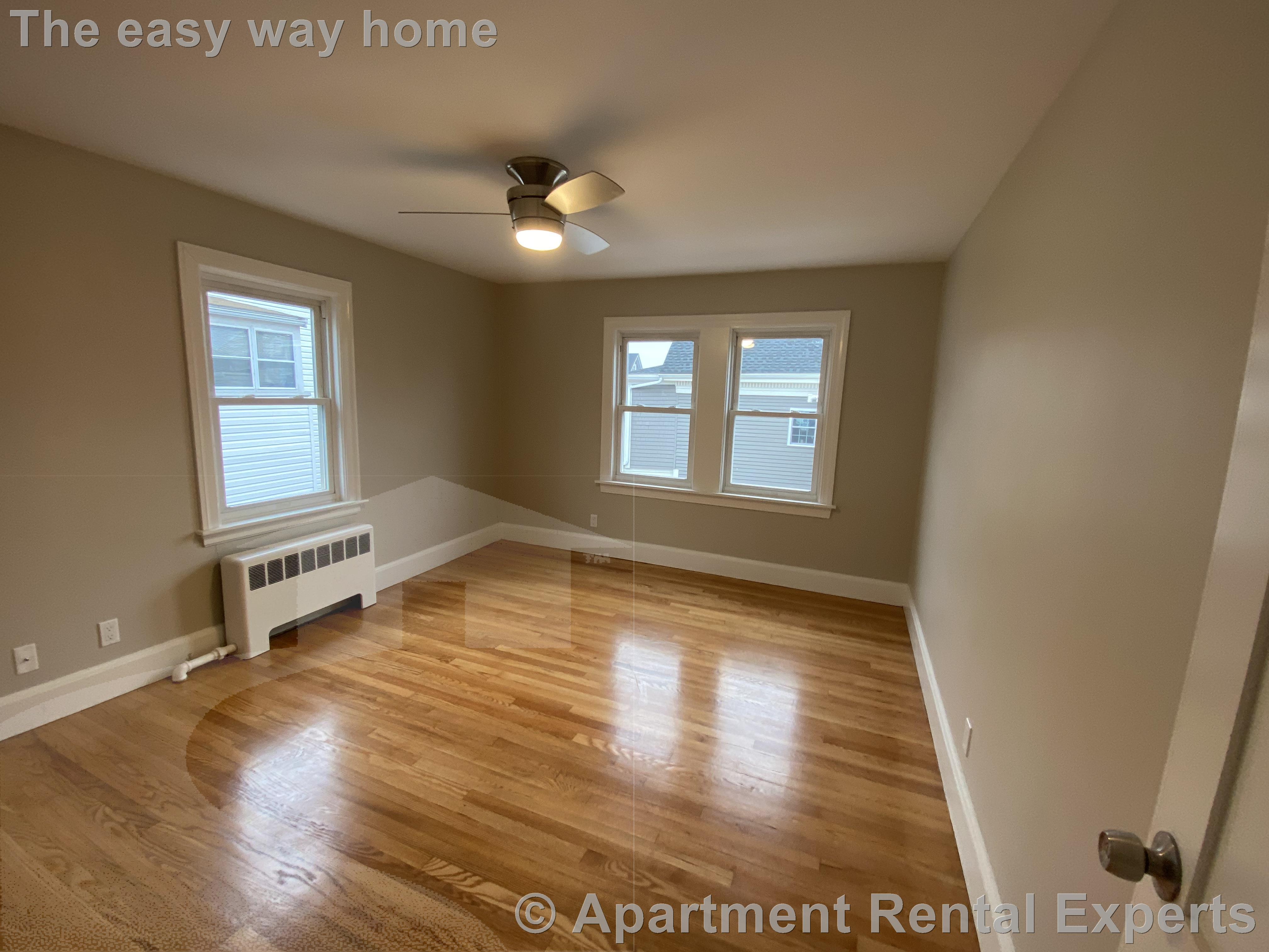 8 Fisk Ave, Magoun Square