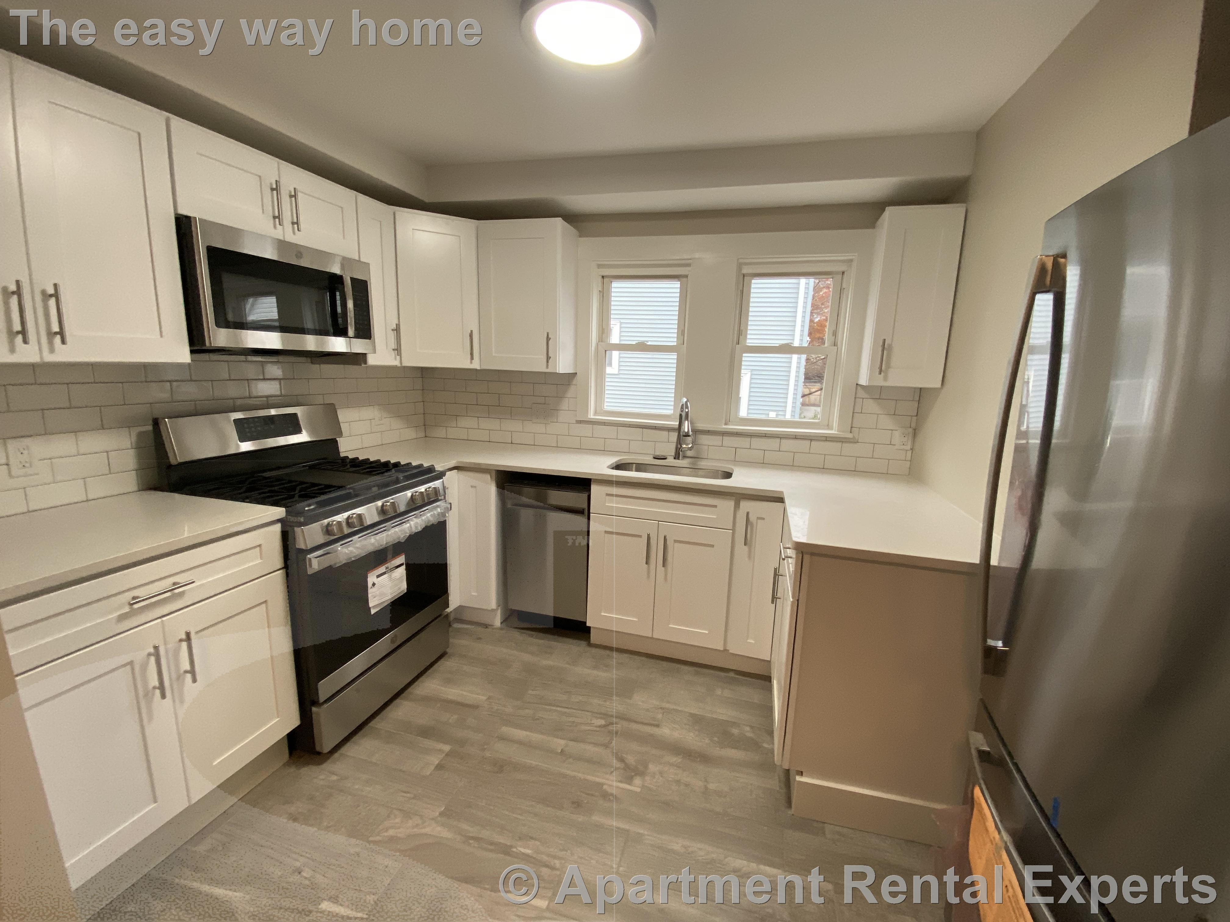 8 Fisk Ave, Magoun Square