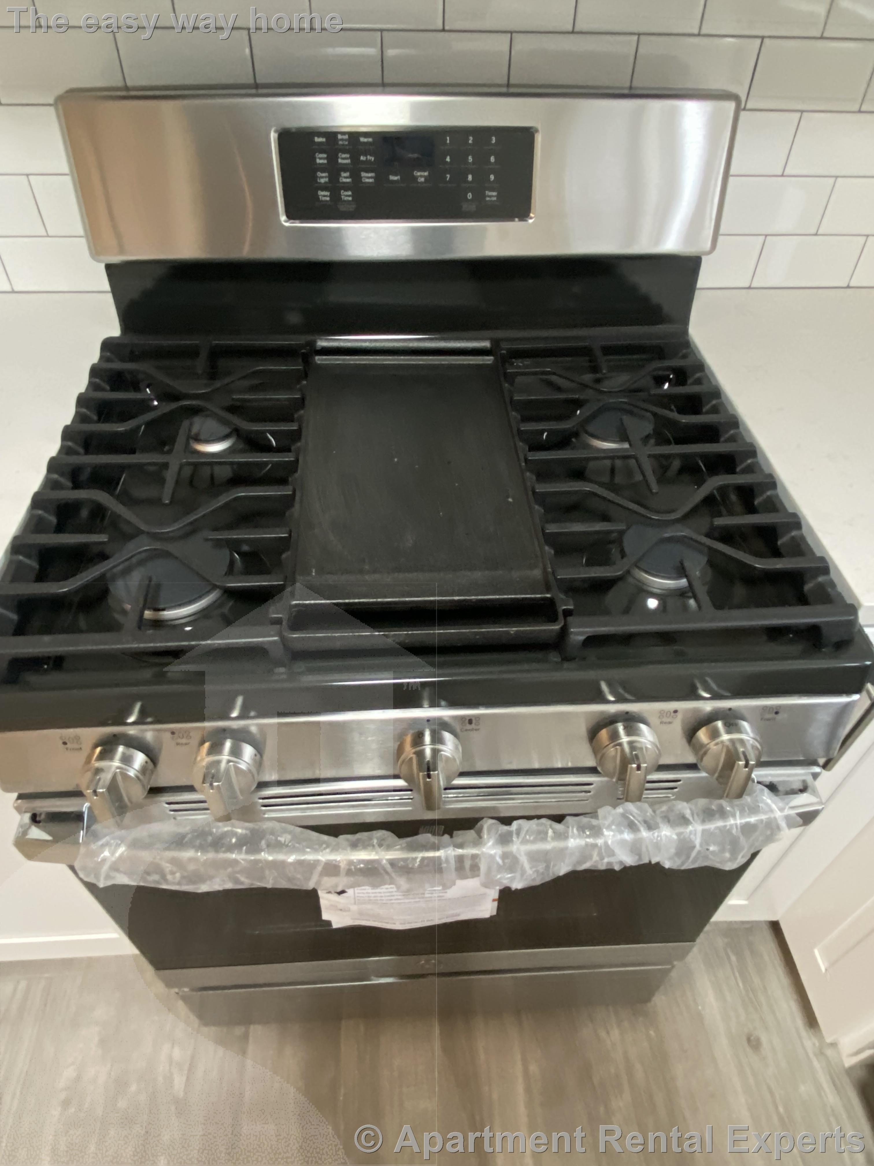 8 Fisk Ave, Magoun Square