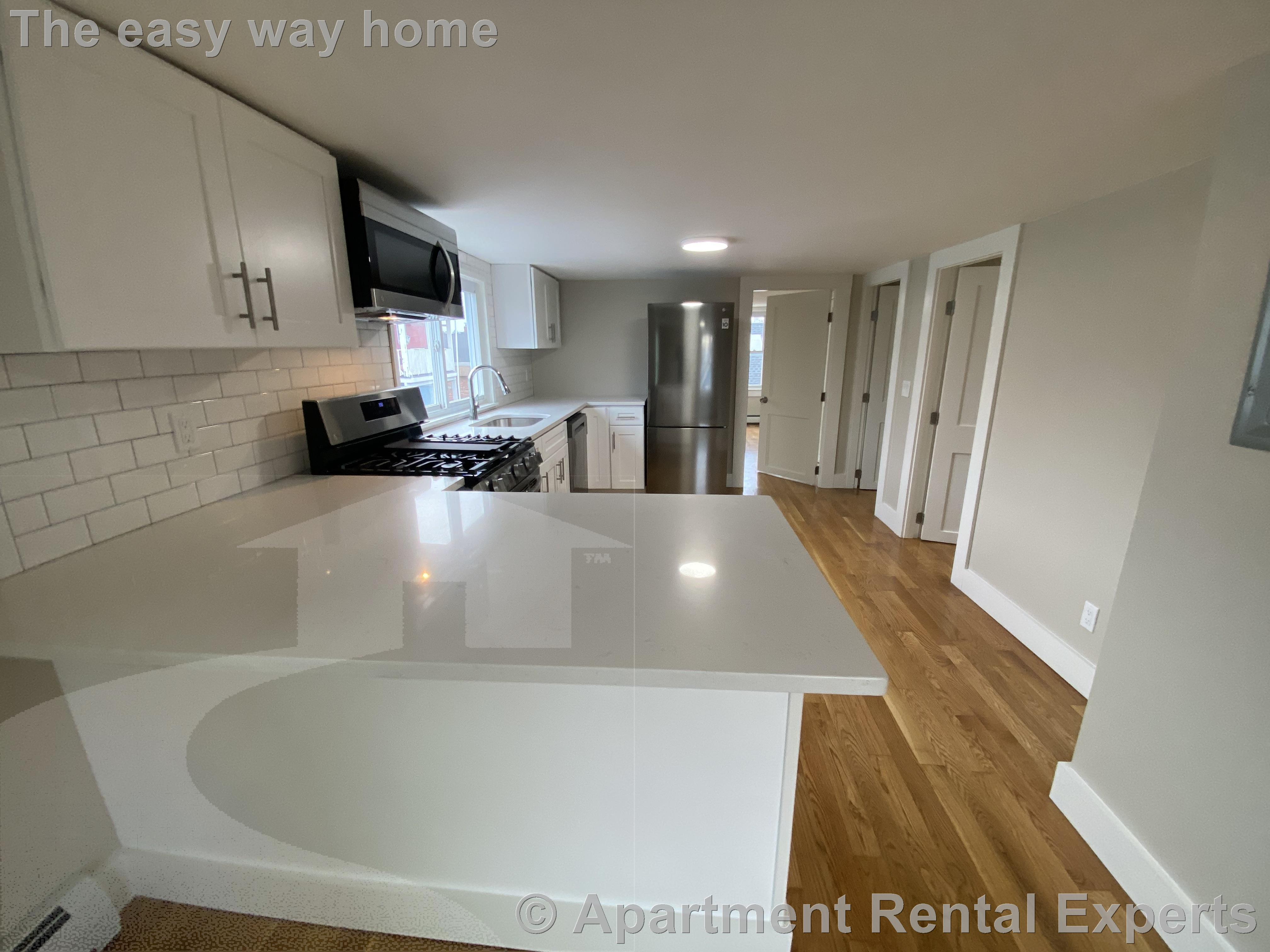 8 Fisk Ave, Magoun Square