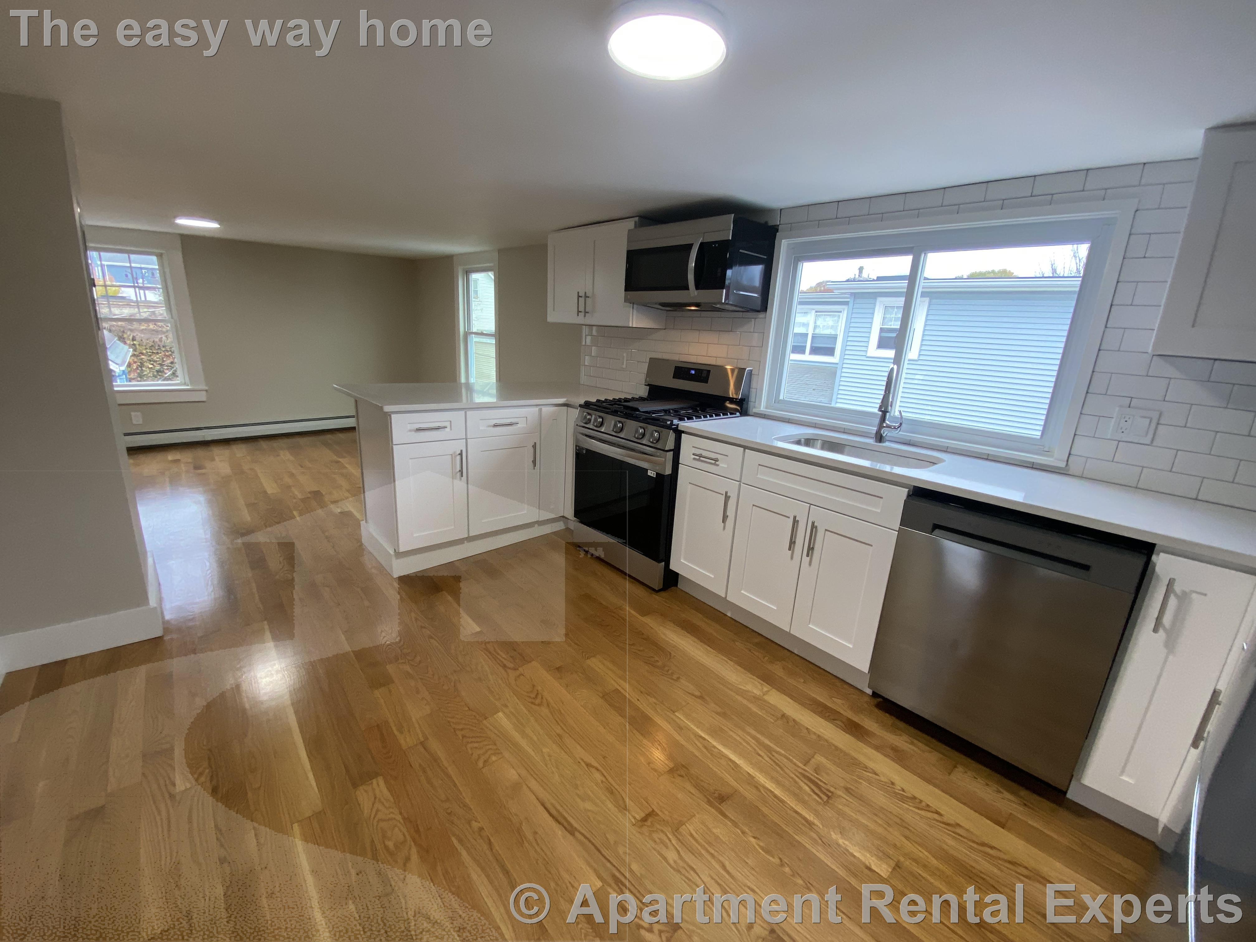 8 Fisk Ave, Magoun Square