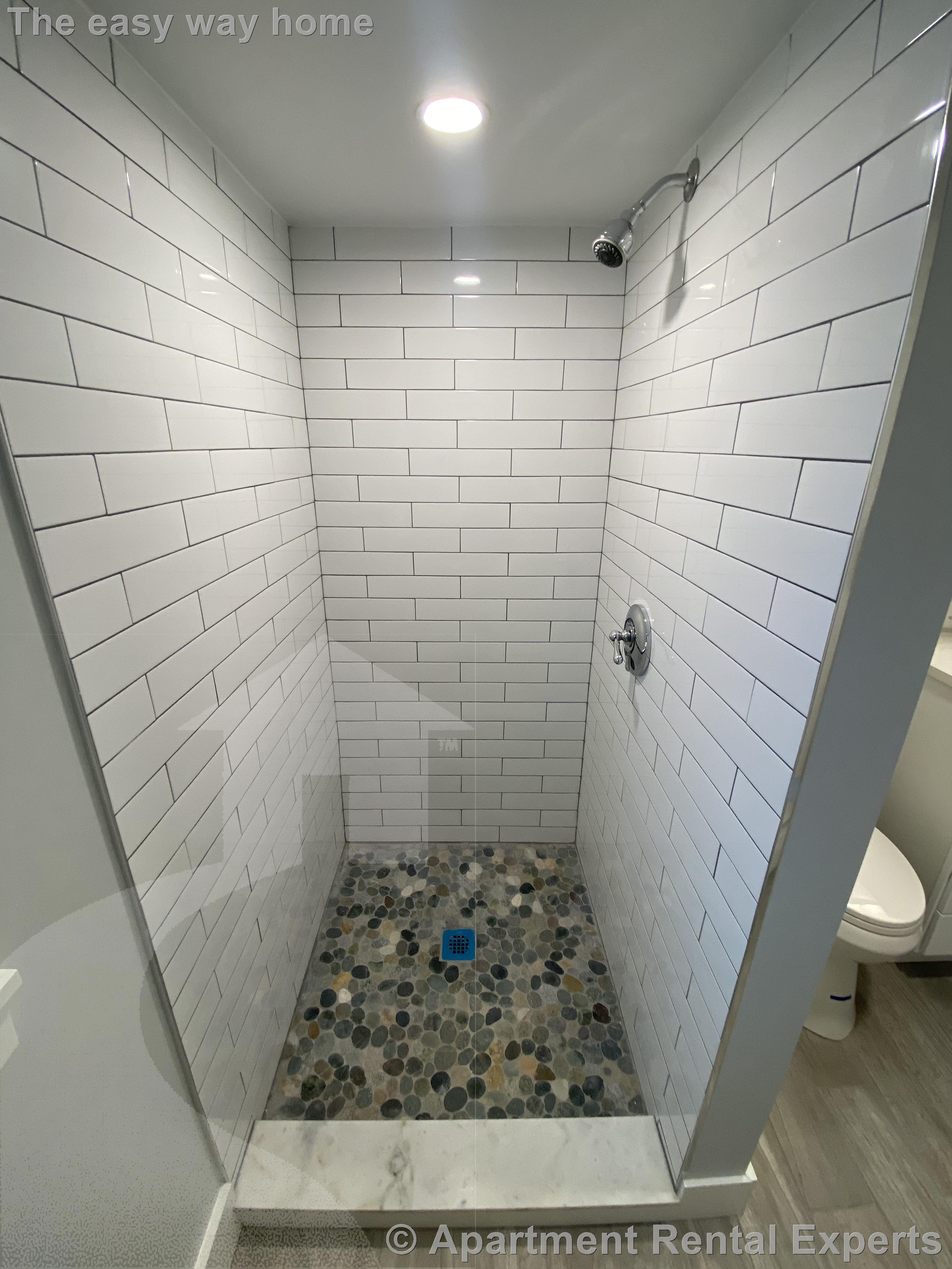 8 Fisk Ave, Magoun Square