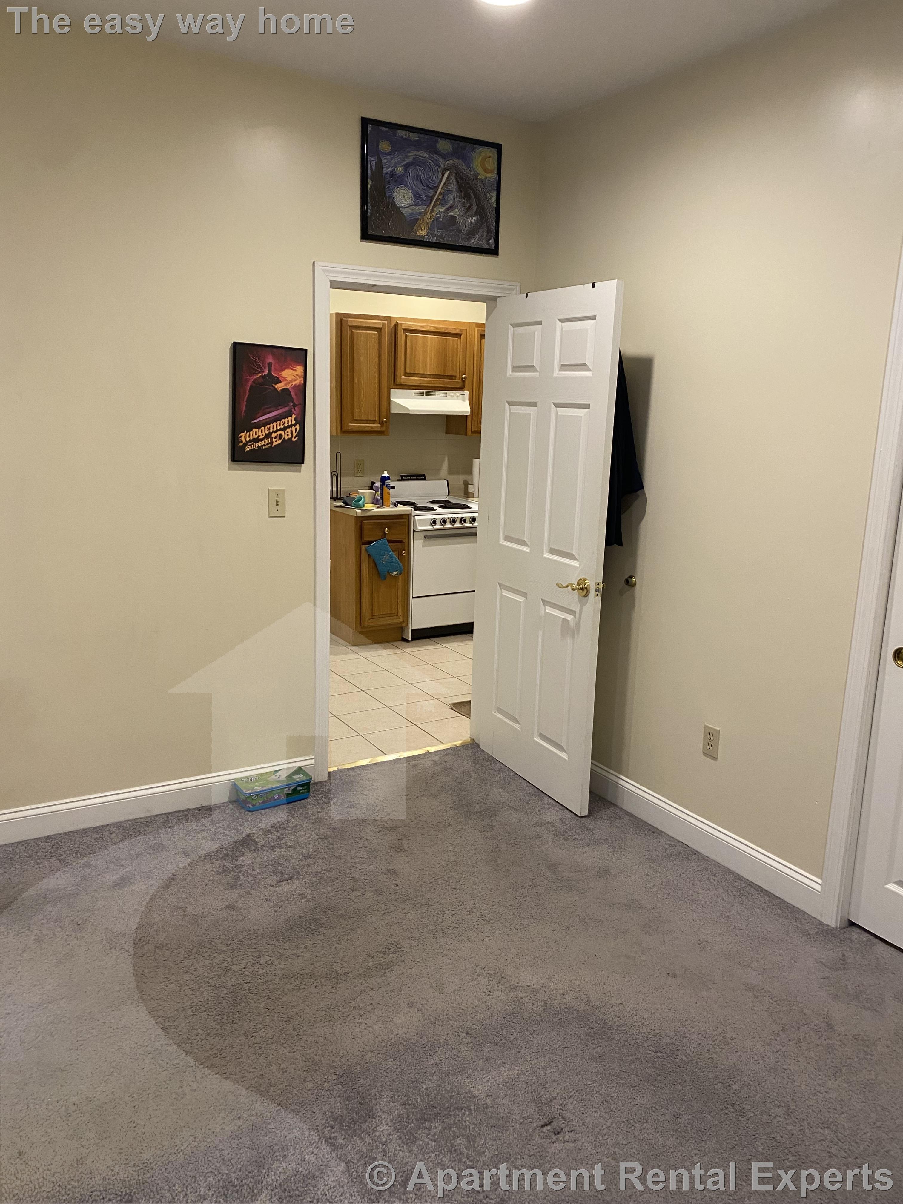 460 Green St, Central Square