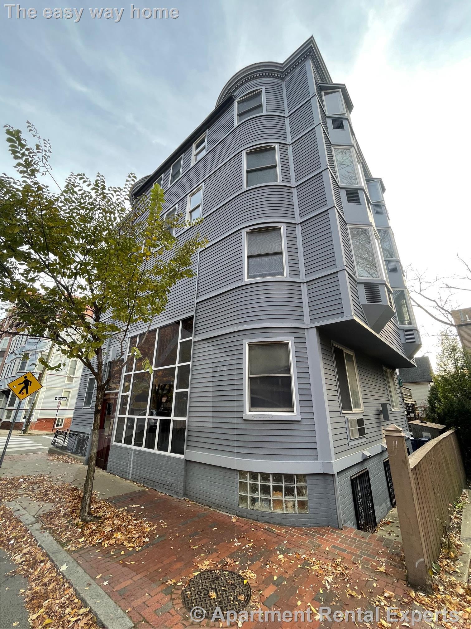 12 Mt Auburn St, Harvard Square