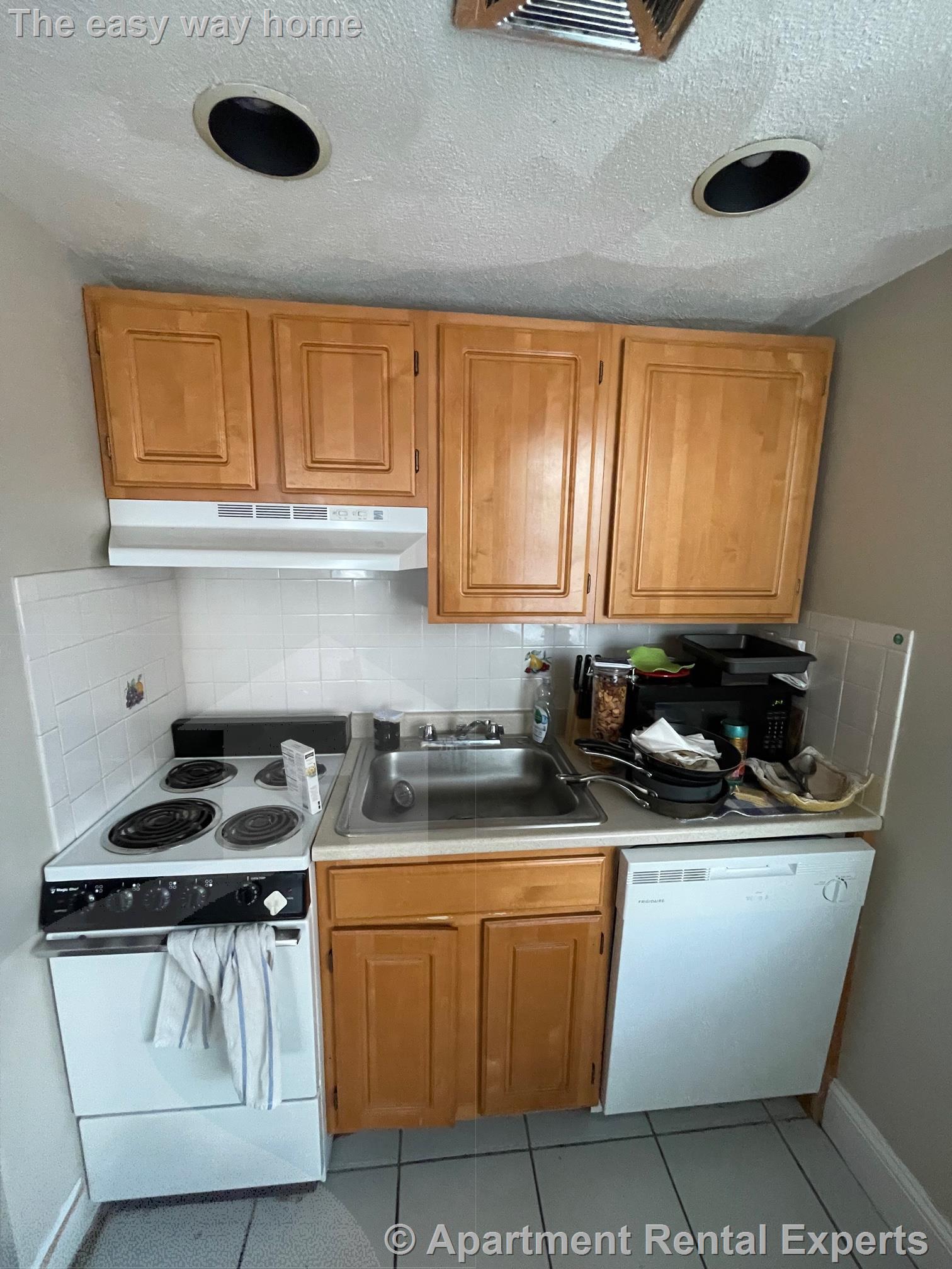 12 Mt Auburn St, Harvard Square