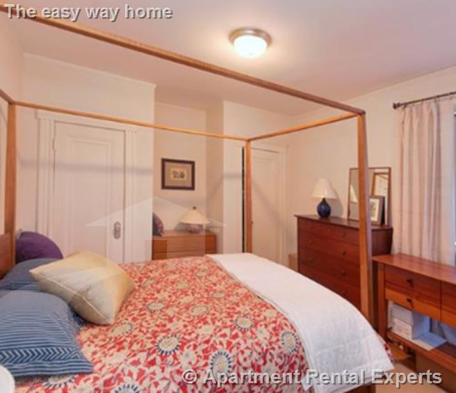 1697-1699 Cambridge St, Harvard Square