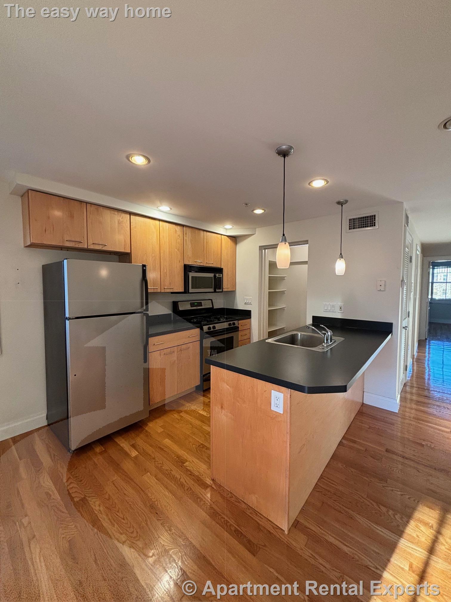 1110 Massachusetts Ave, Harvard Square