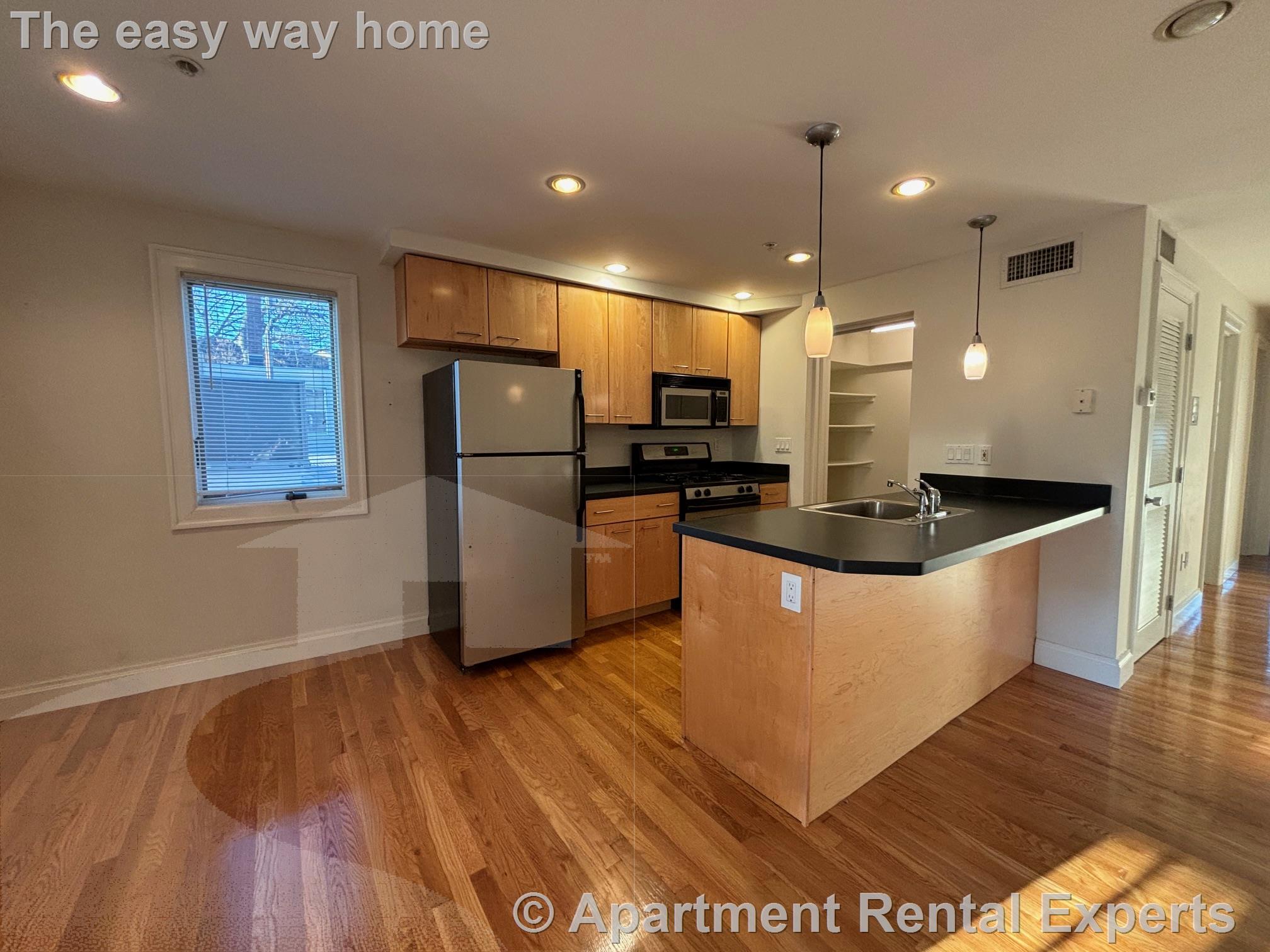 1110 Massachusetts Ave, Harvard Square