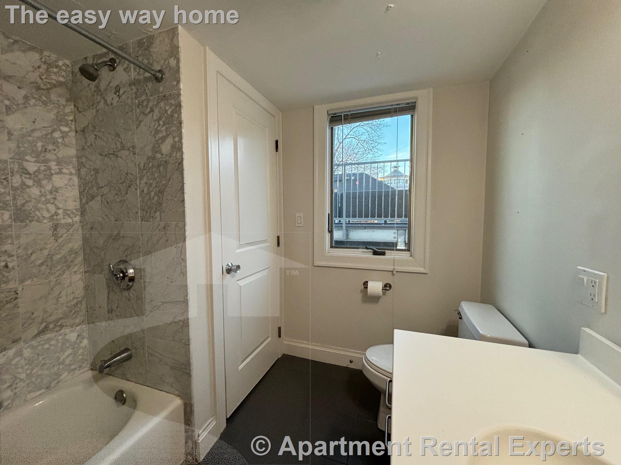 1110 Massachusetts Ave, Harvard Square