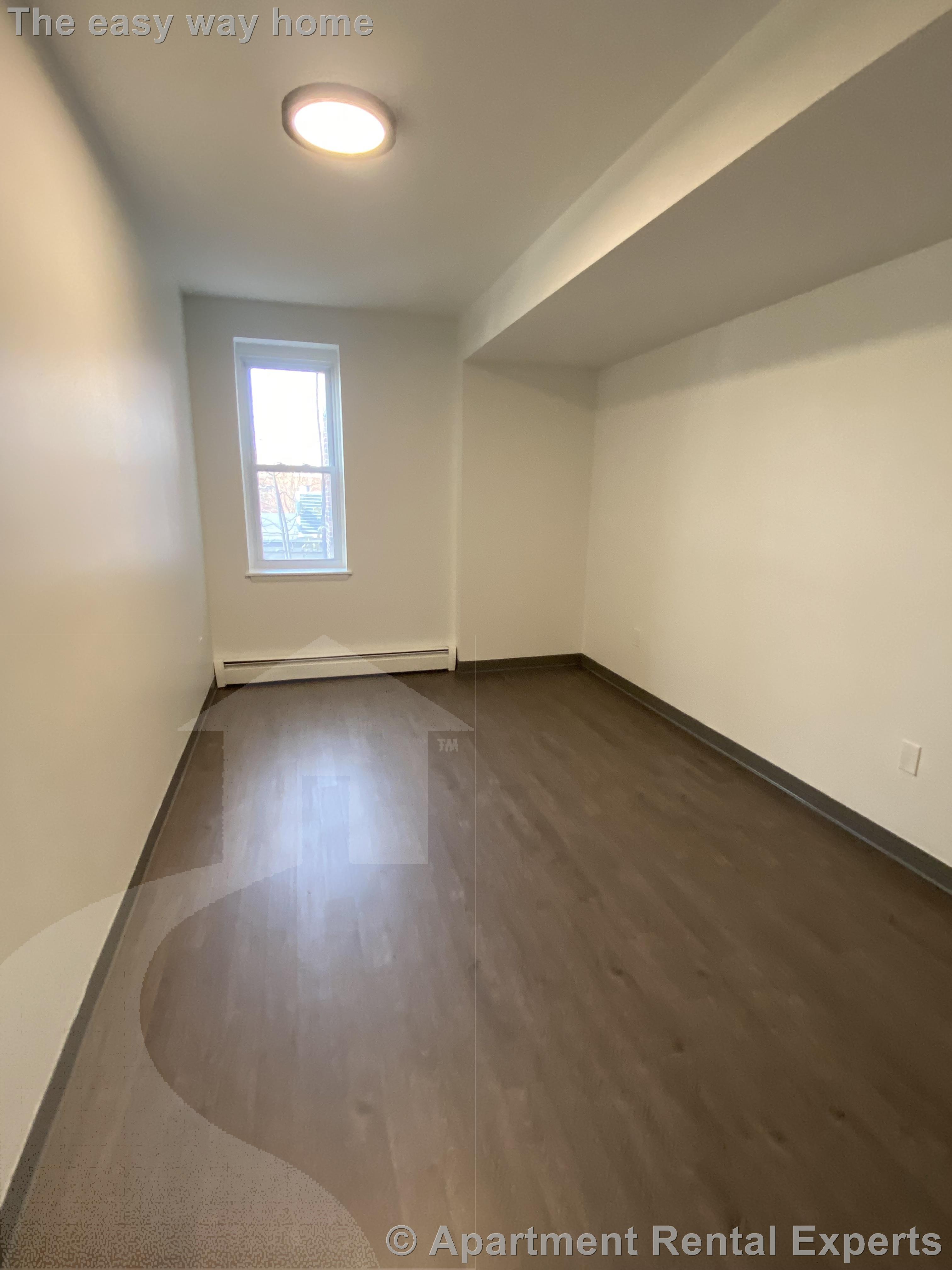 1 Franklin St, Sullivan Square