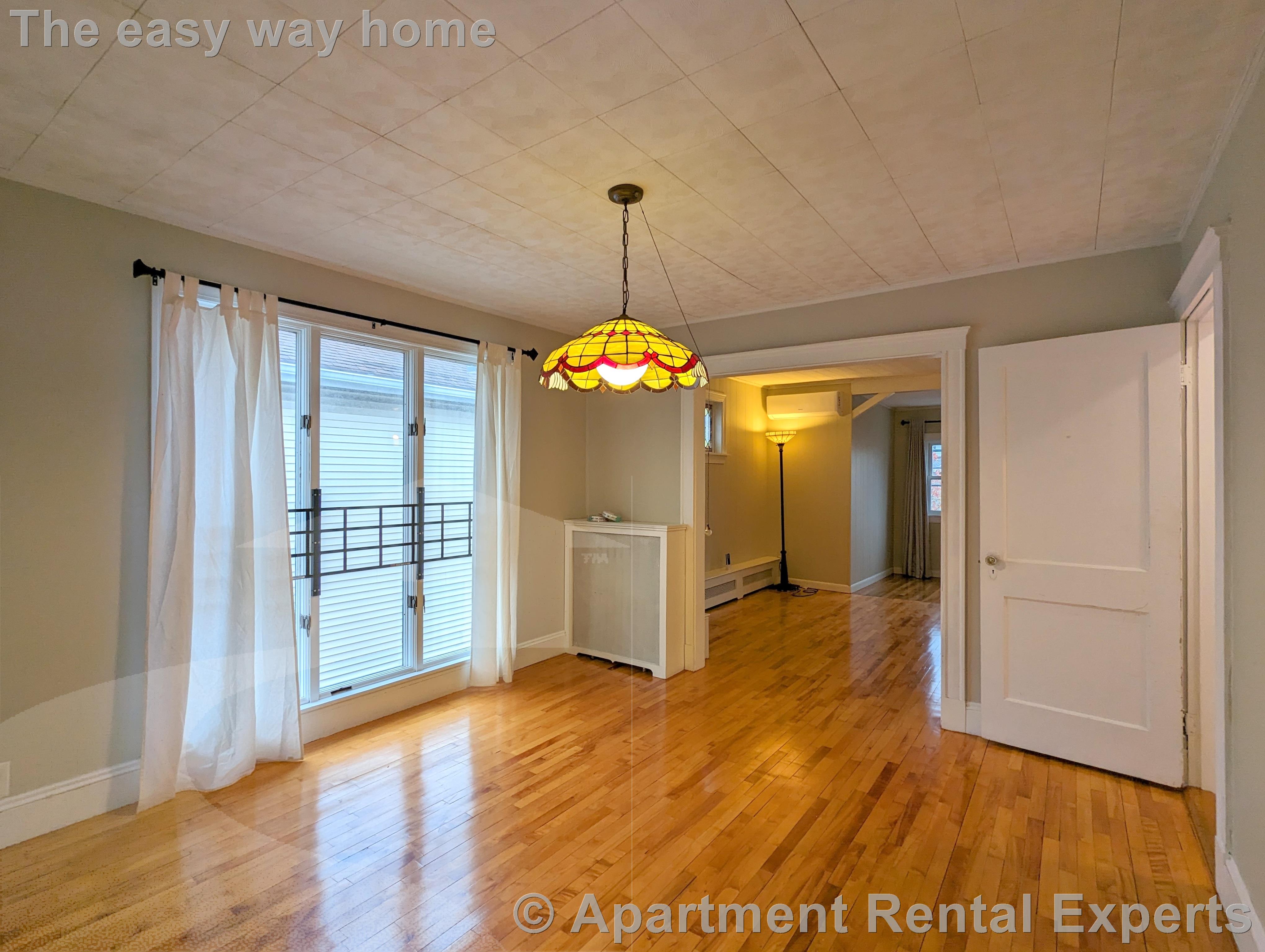 73 Woods Ave, Teele Square