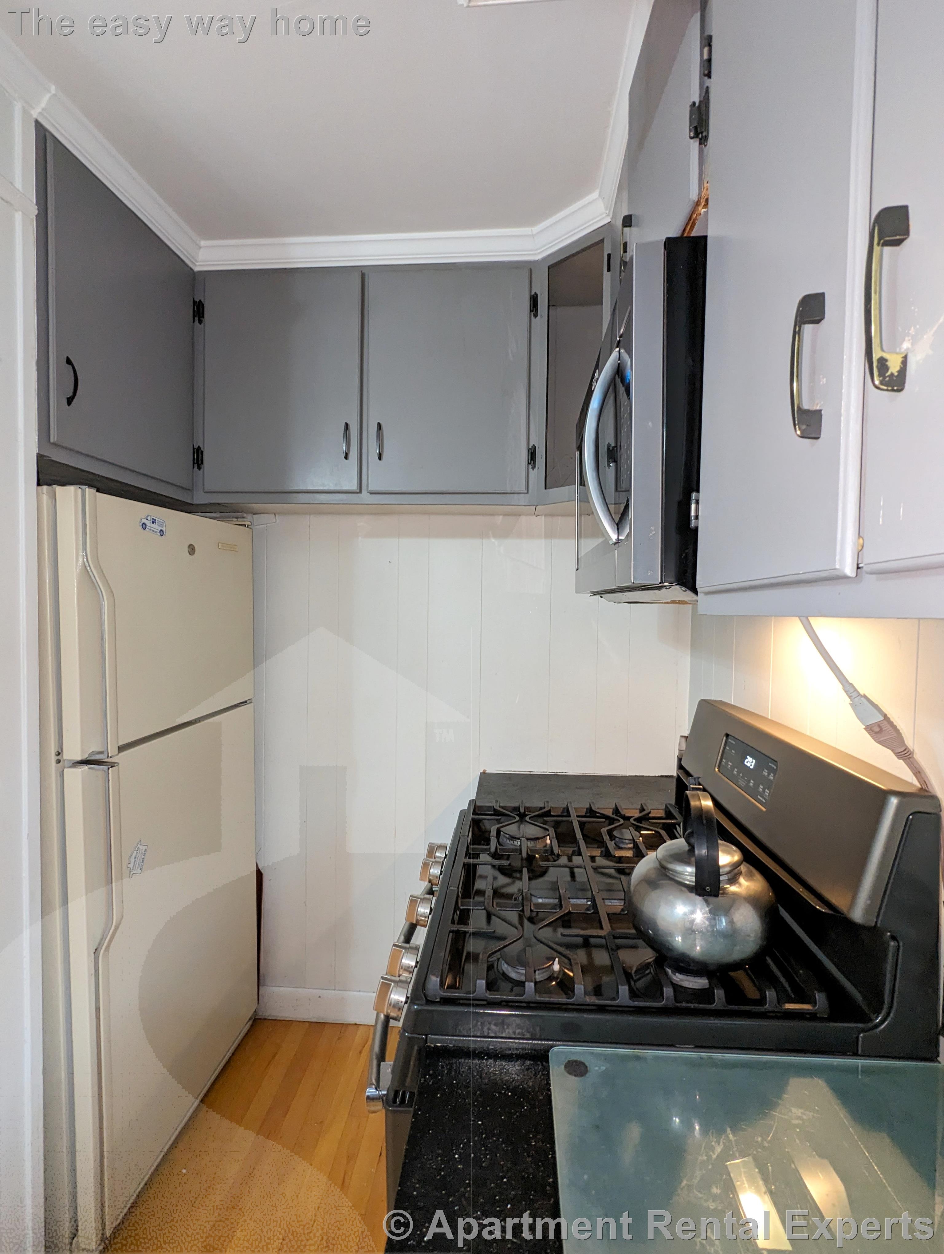 73 Woods Ave, Teele Square