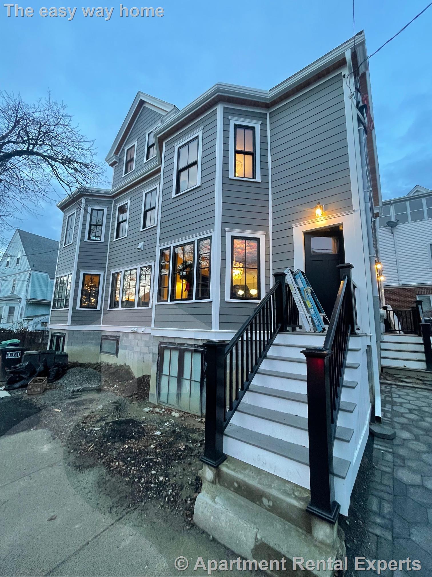 8 Charnwood Rd, Davis Square