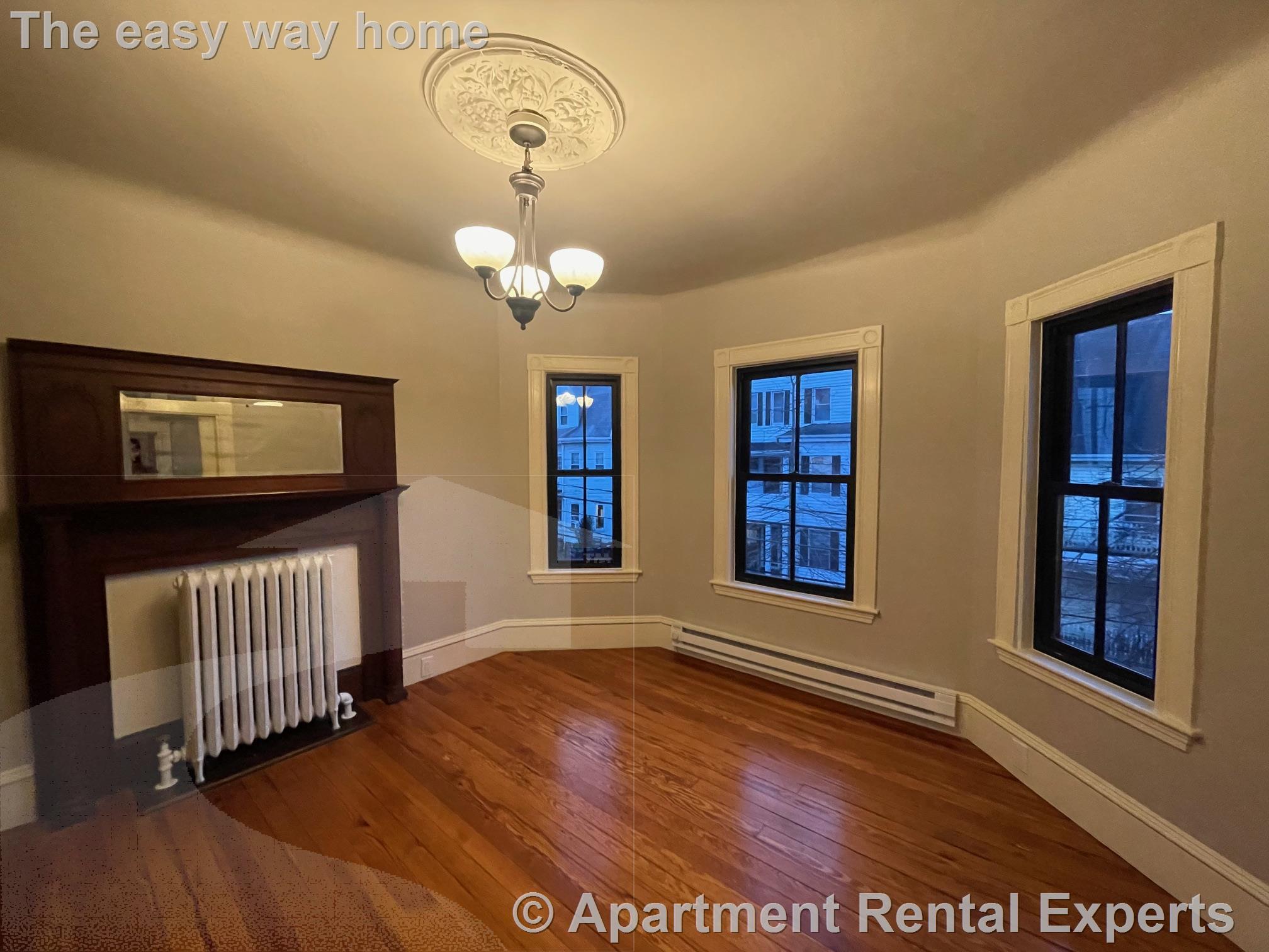 8 Charnwood Rd, Davis Square